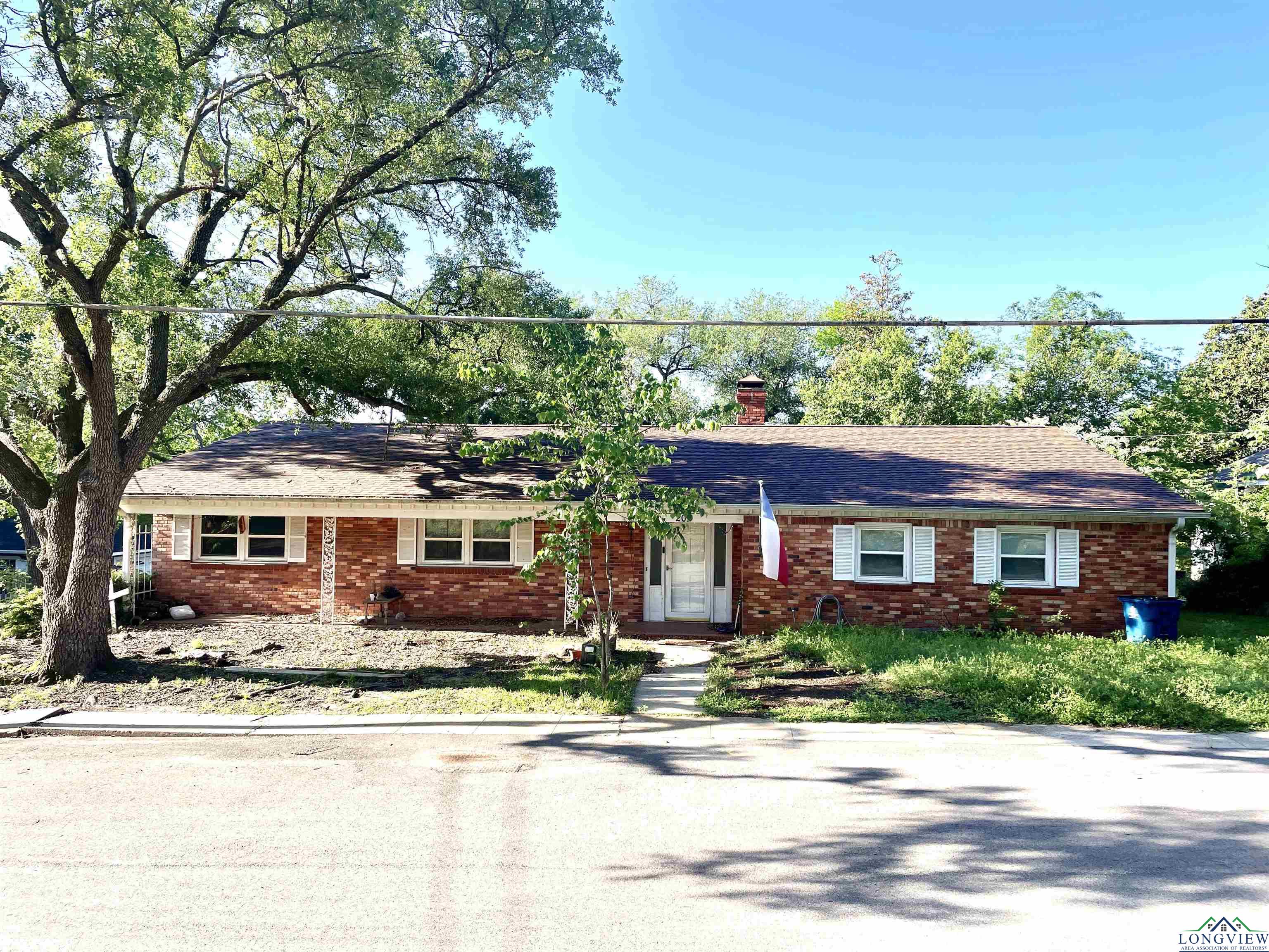 201 W Gilmer St, Big Sandy, Texas image 1