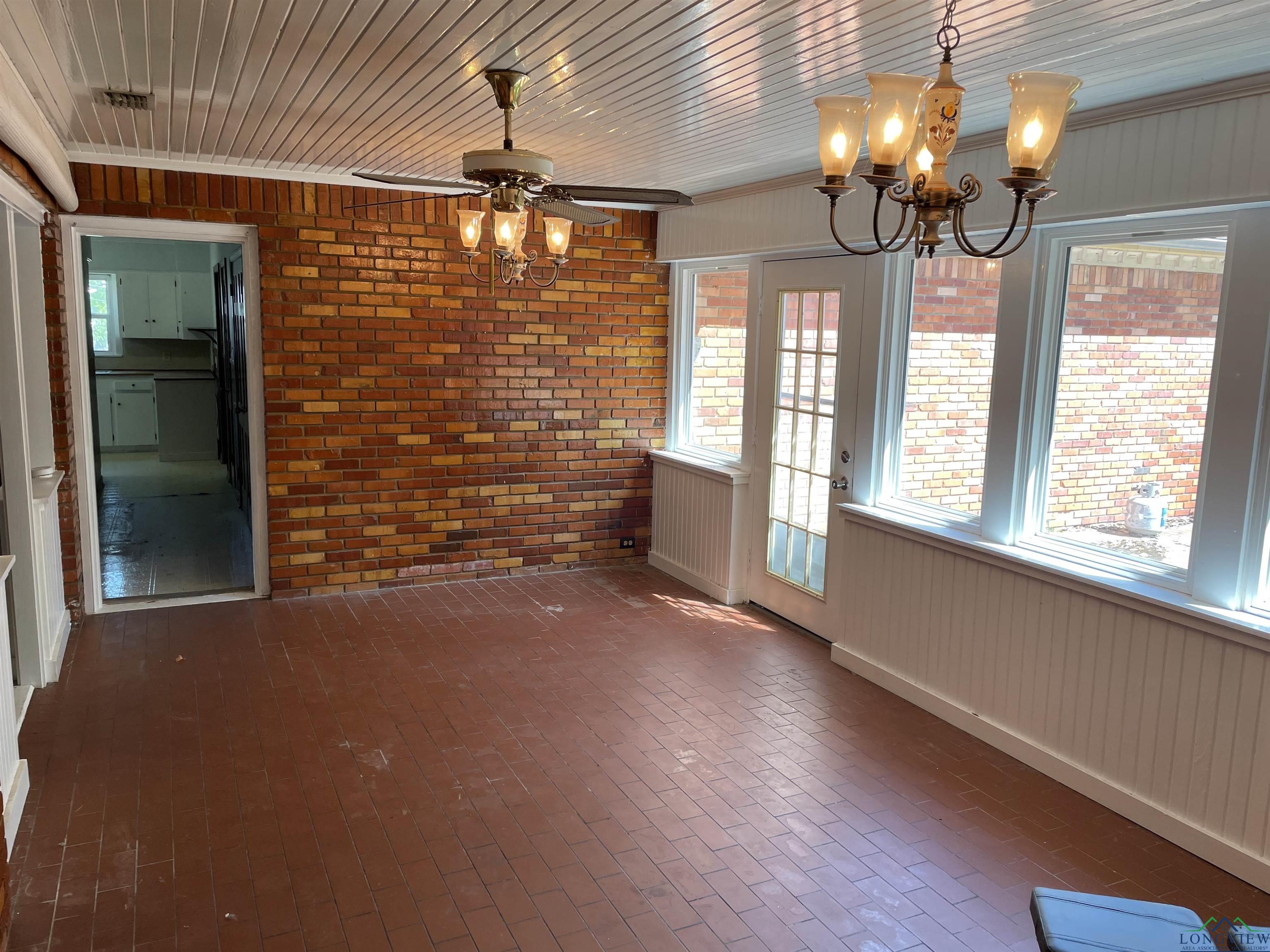 201 W Gilmer St, Big Sandy, Texas image 29