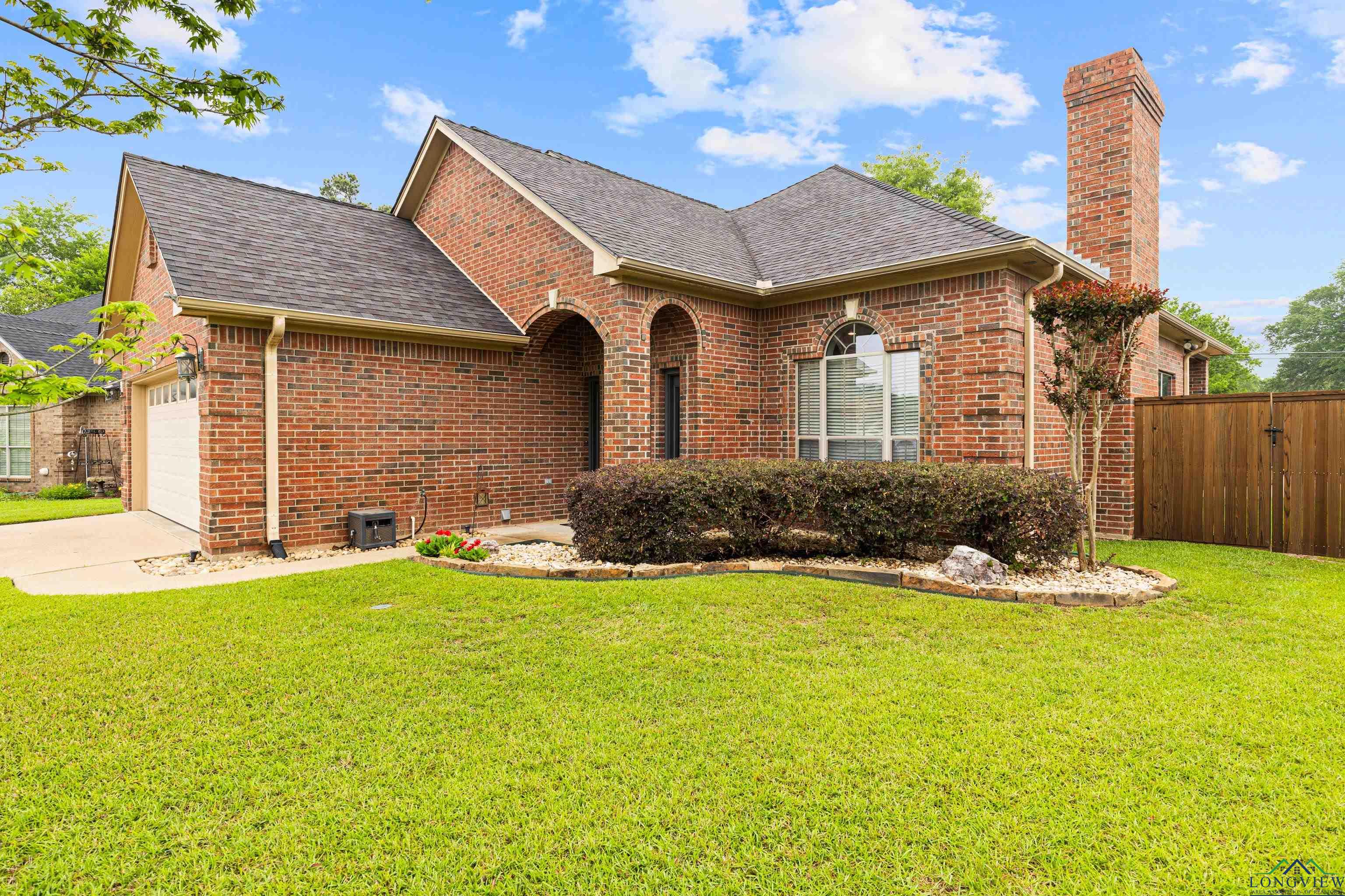 906 Windemere Cir, Longview, Texas image 3