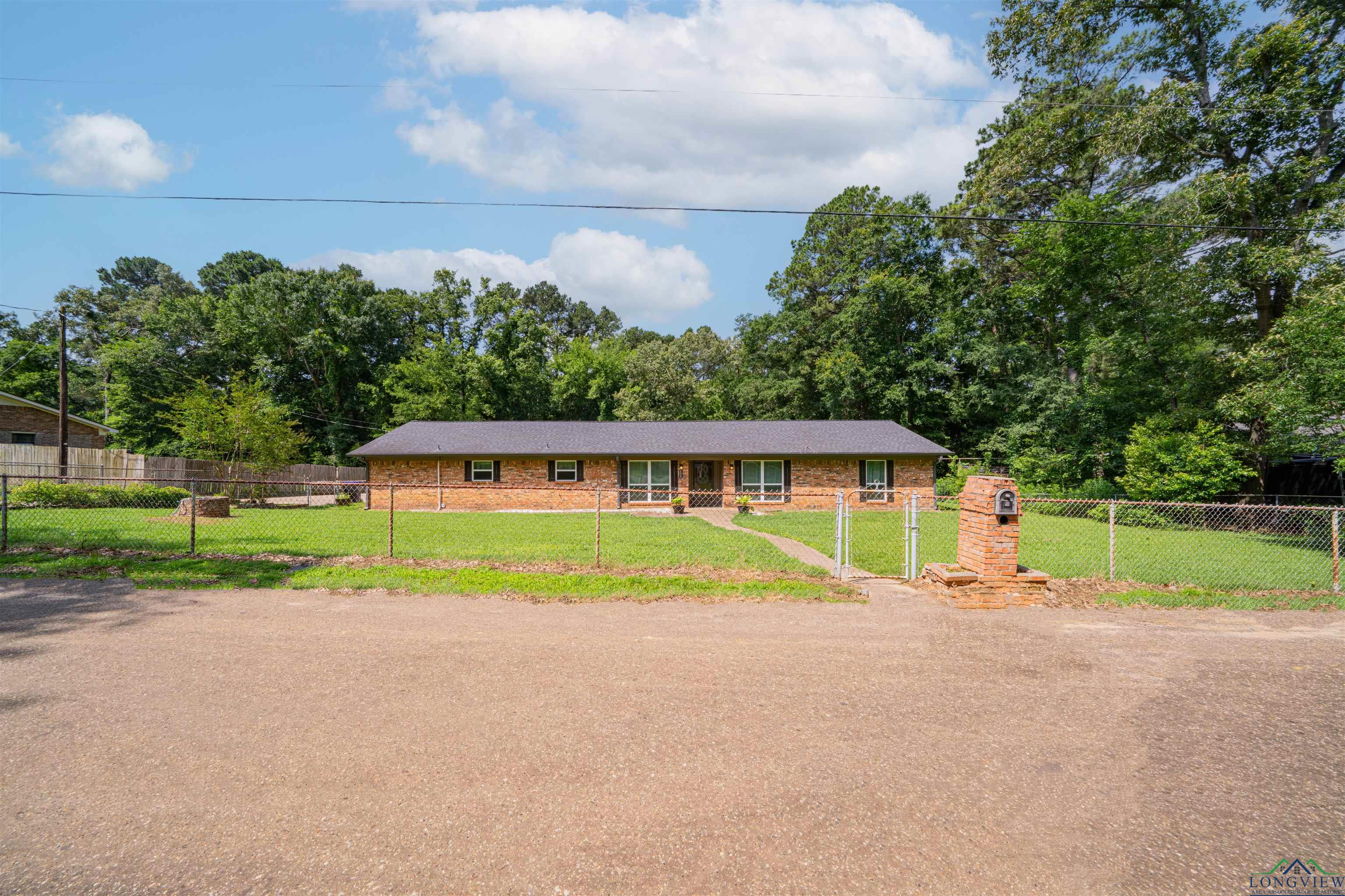 4525 Surratt Rd, Longview, Texas image 36