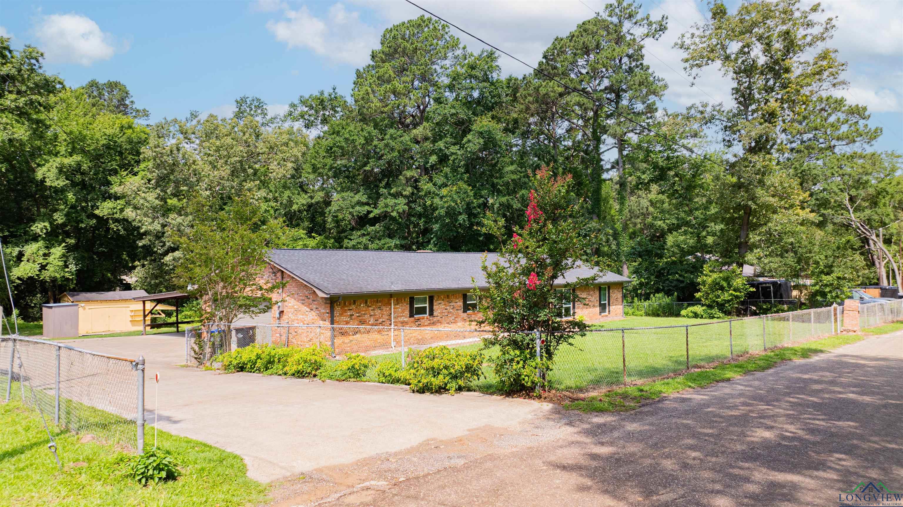 4525 Surratt Rd, Longview, Texas image 2