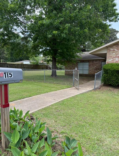 Homes For Sale - 115 Bernice Dr<br/> Longview, TX 75604