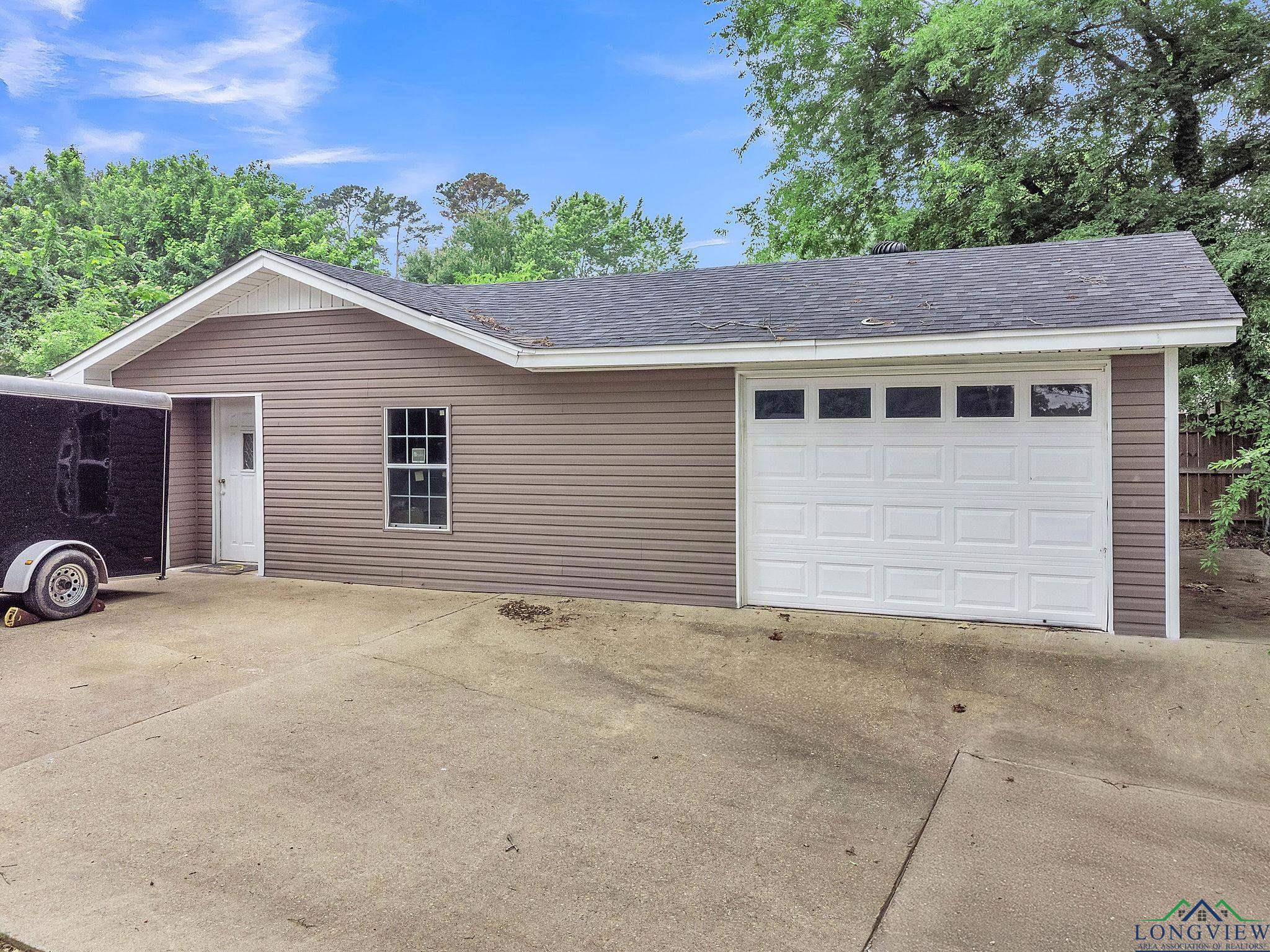 313 Walters St, Longview, Texas image 4