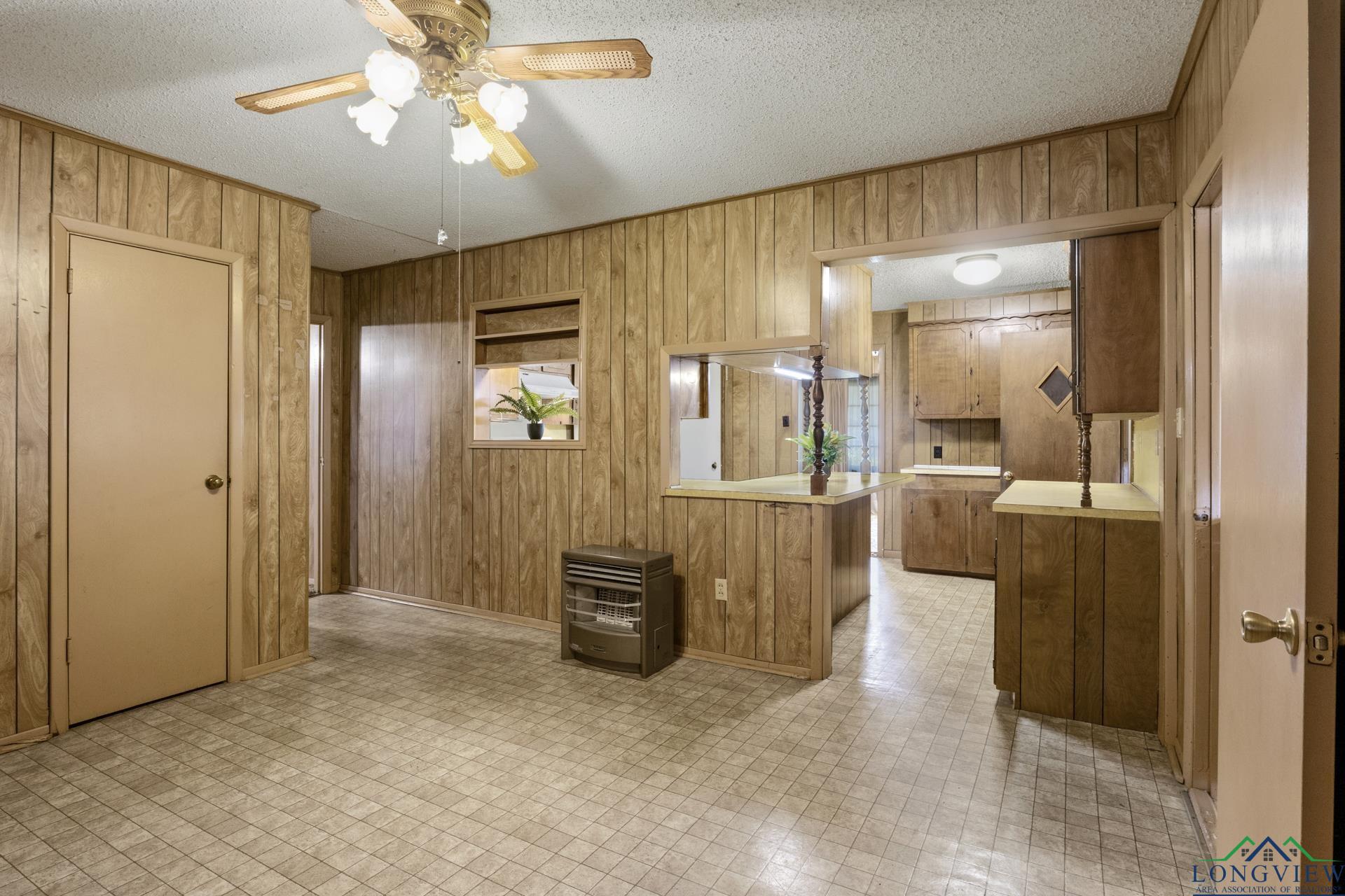609 E Main St, Omaha, Texas image 14