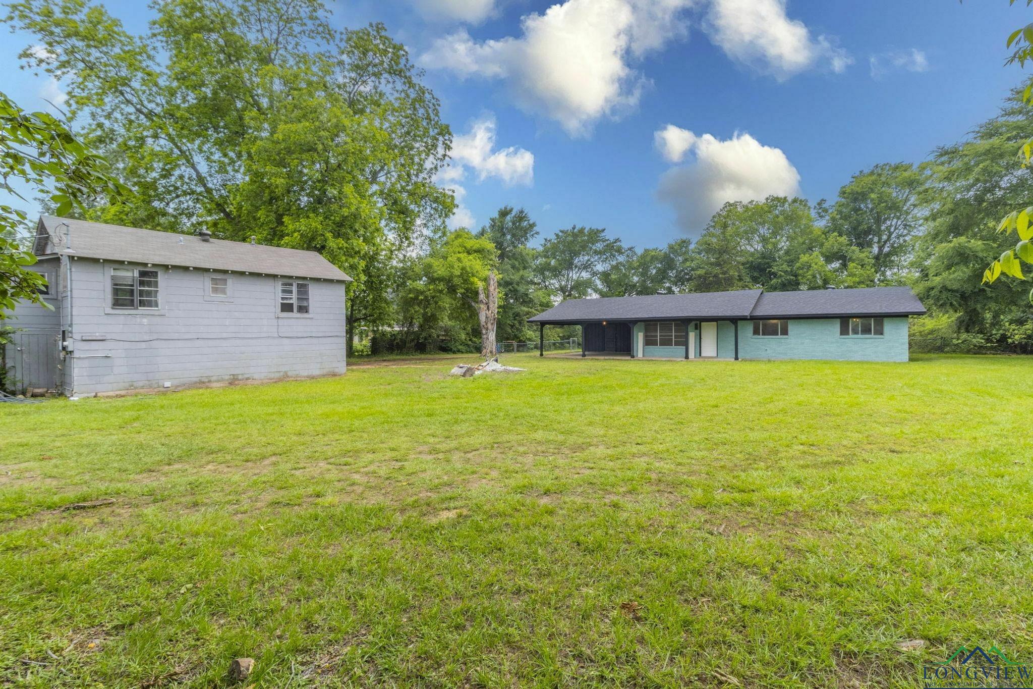 2820 W Upshur Avenue, Gladewater, Texas image 25