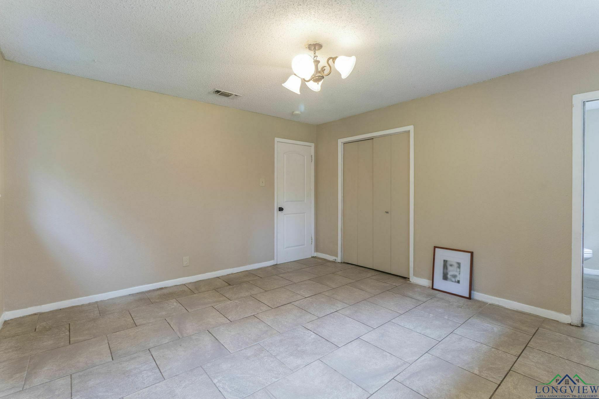 2820 W Upshur Avenue, Gladewater, Texas image 11