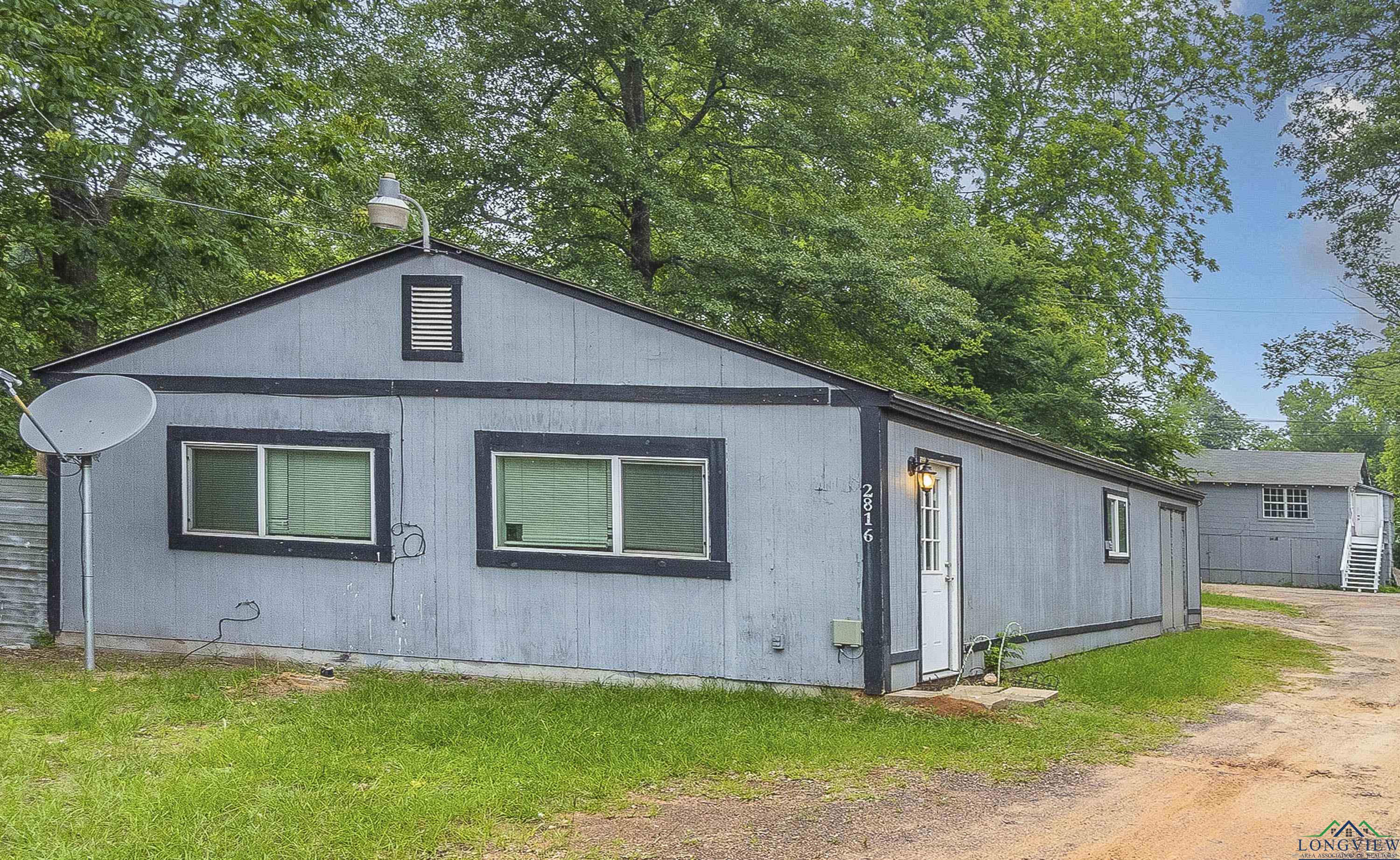 2820 W Upshur Avenue, Gladewater, Texas image 30