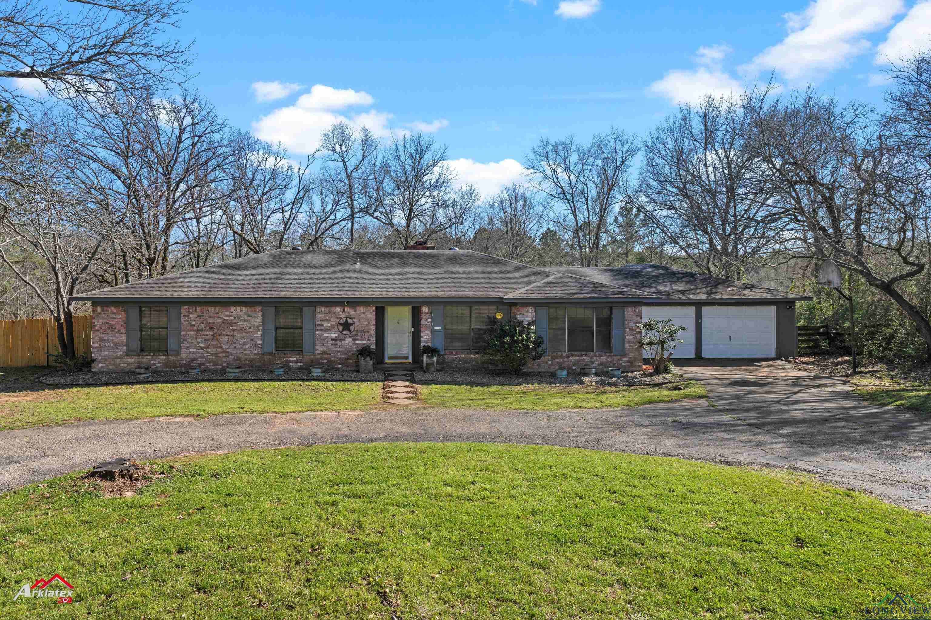 137 S Estates Circle, Henderson, Texas image 3