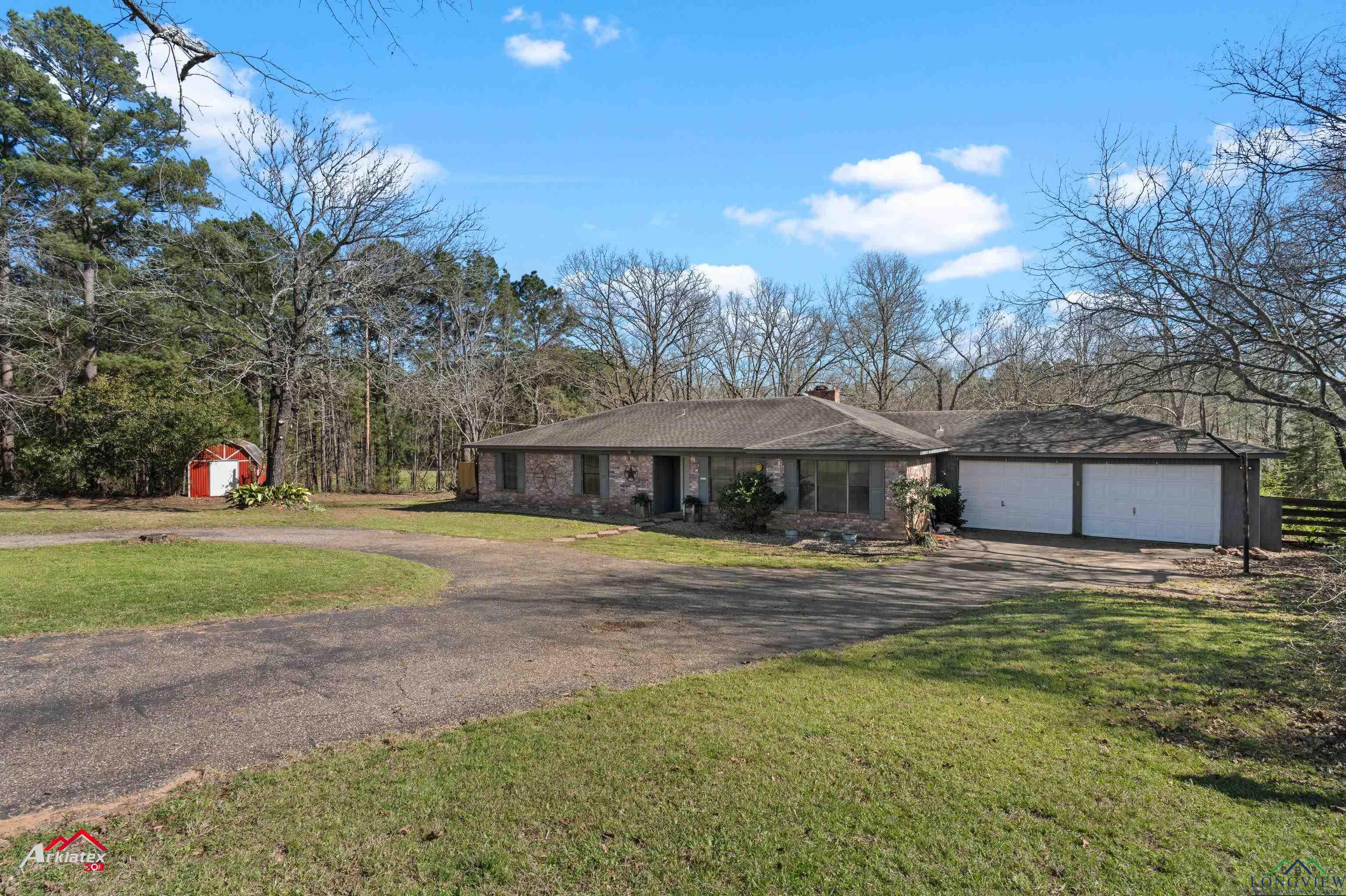 137 S Estates Circle, Henderson, Texas image 2