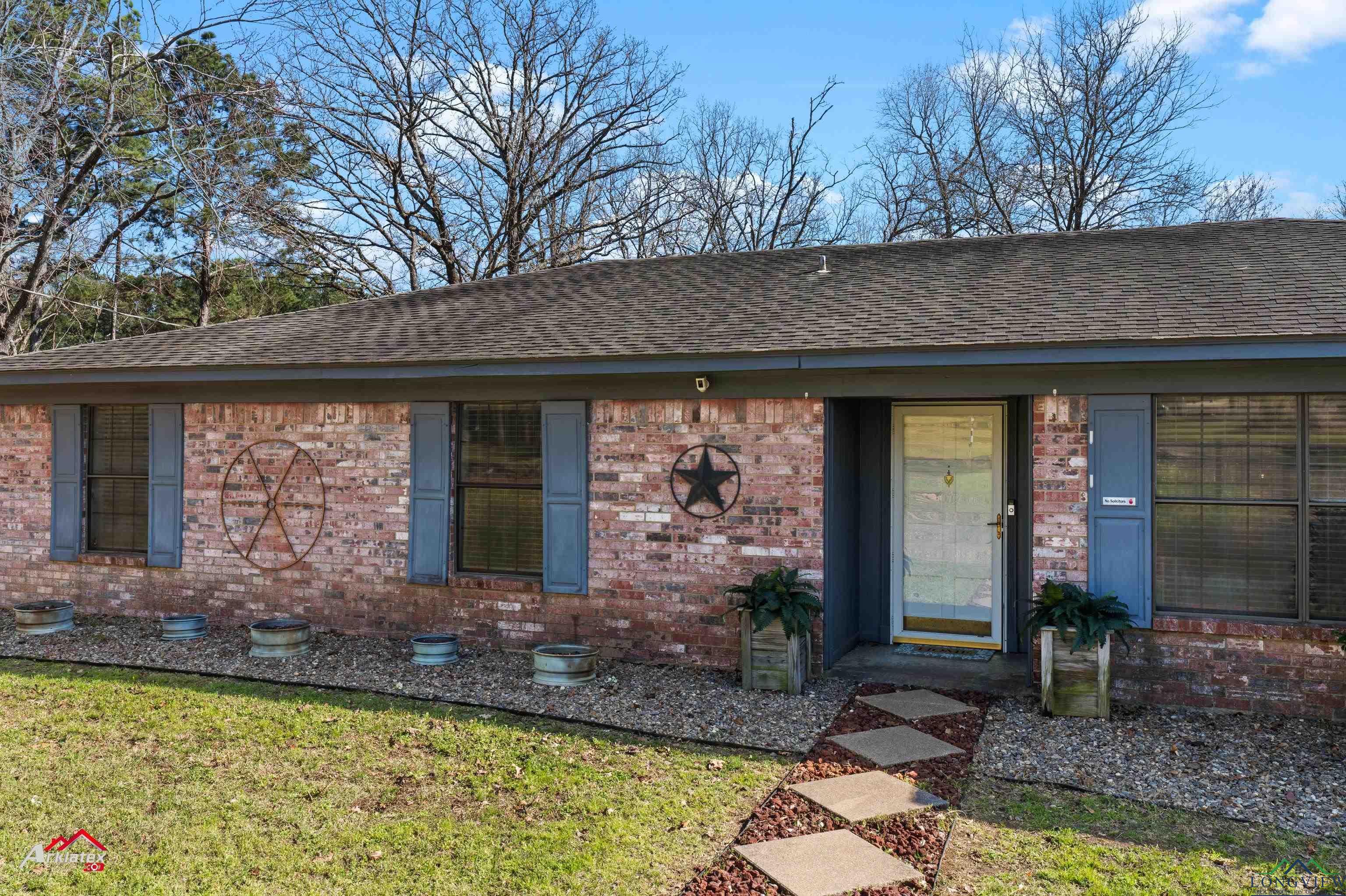 137 S Estates Circle, Henderson, Texas image 1