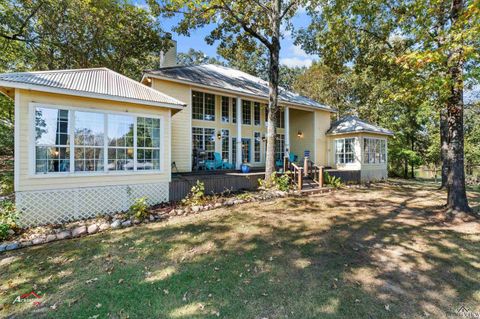 A home in Beckville