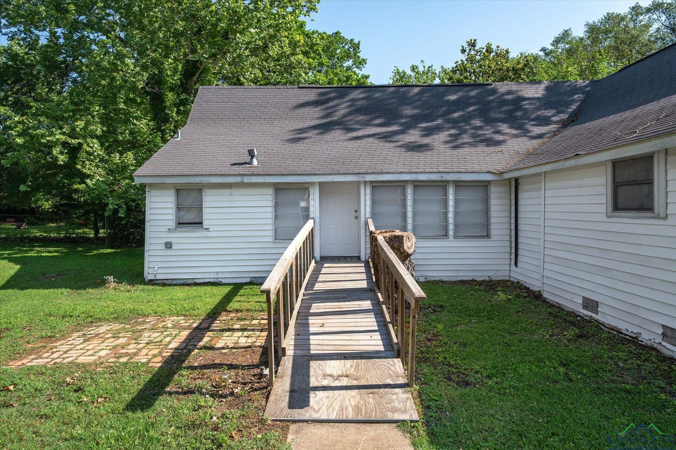 1498 Fm 279, Ben Wheeler, Texas image 38