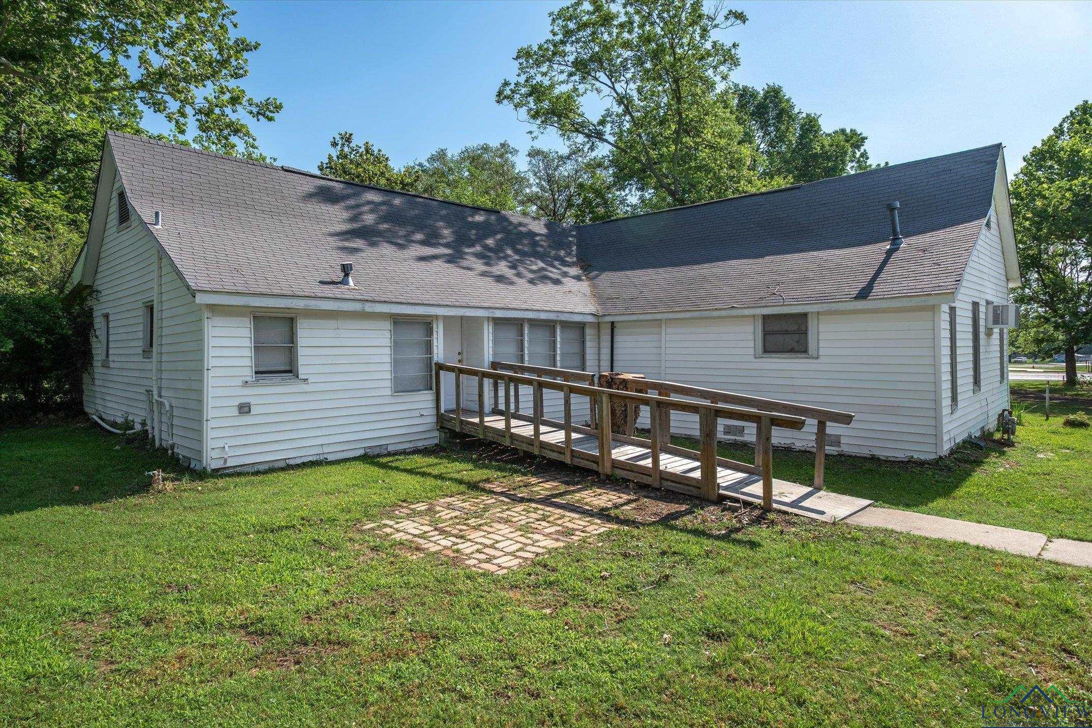 1498 Fm 279, Ben Wheeler, Texas image 37