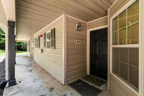Condo For Sale - 516 Holly Trail East Unit 95 Trl<br/> Holly Lake Ranch, TX 75765