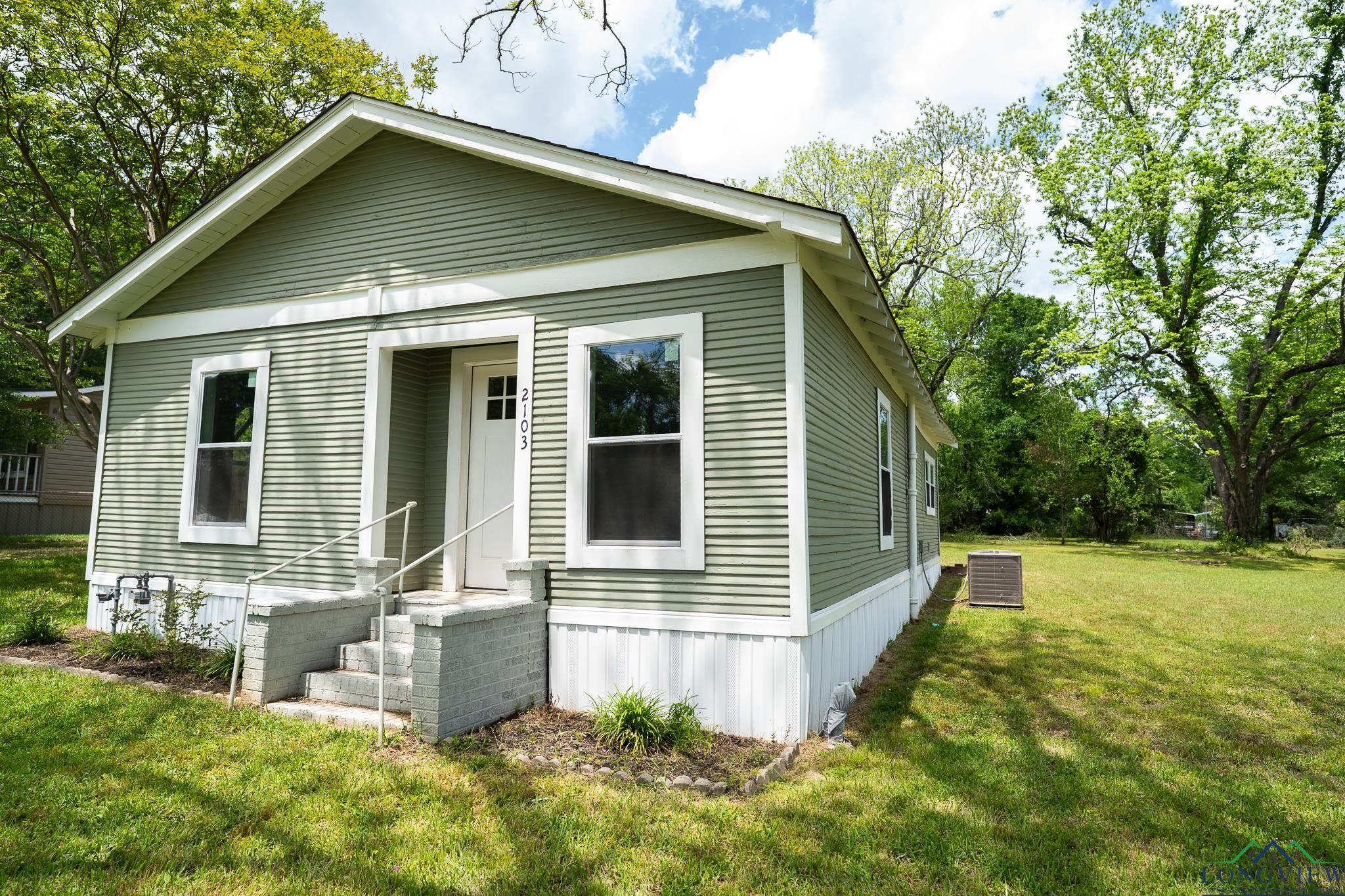 2103 Lancaster St, Marshall, Texas image 4