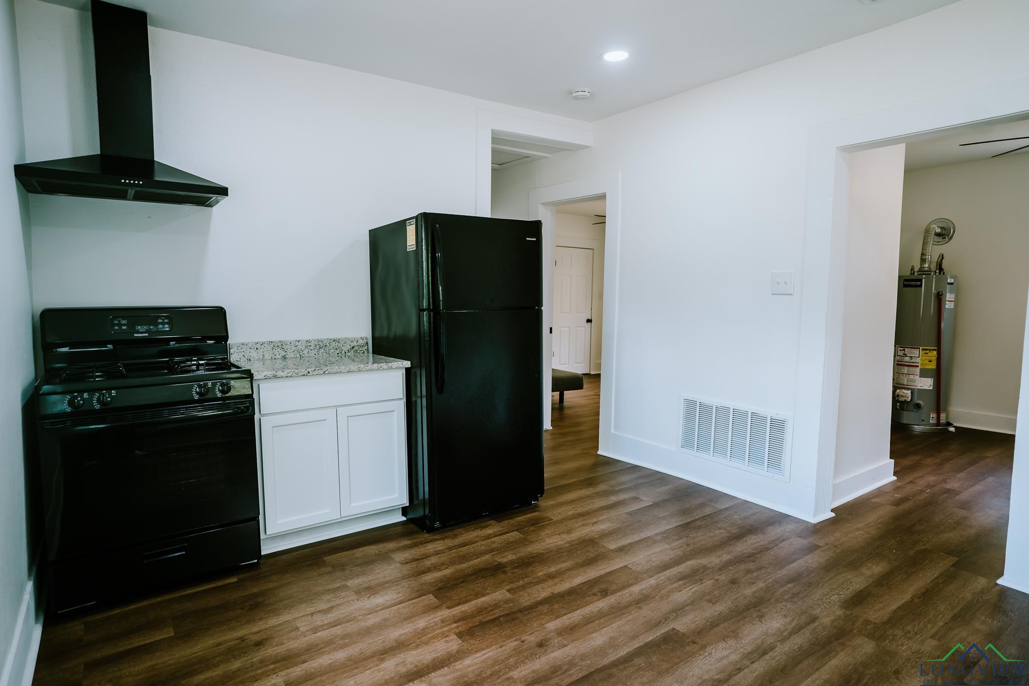 2103 Lancaster St, Marshall, Texas image 8