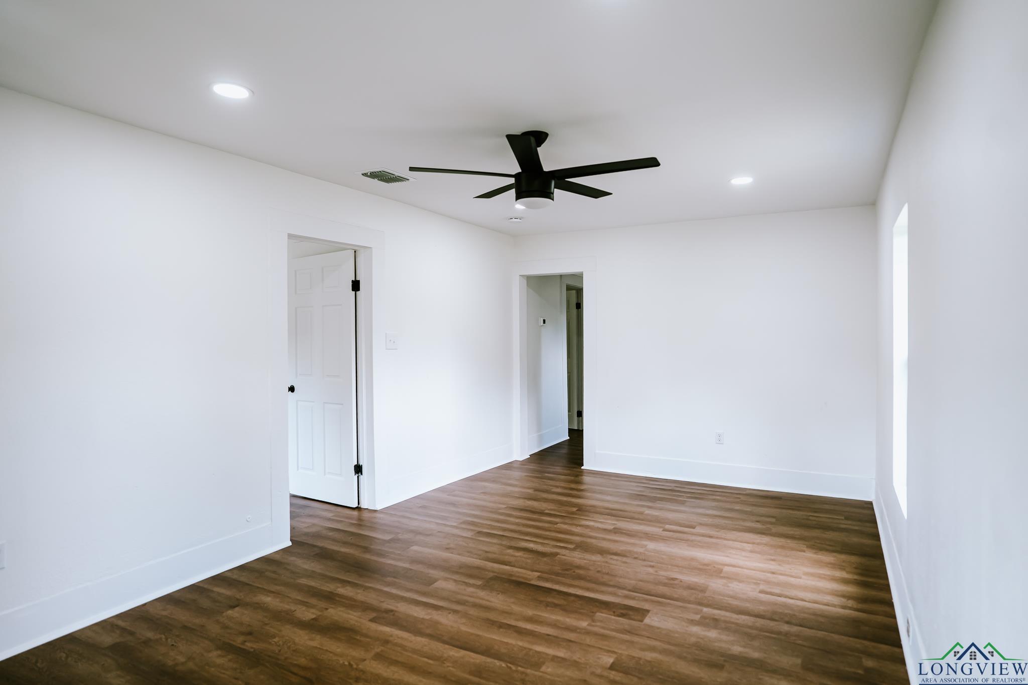 2103 Lancaster St, Marshall, Texas image 5