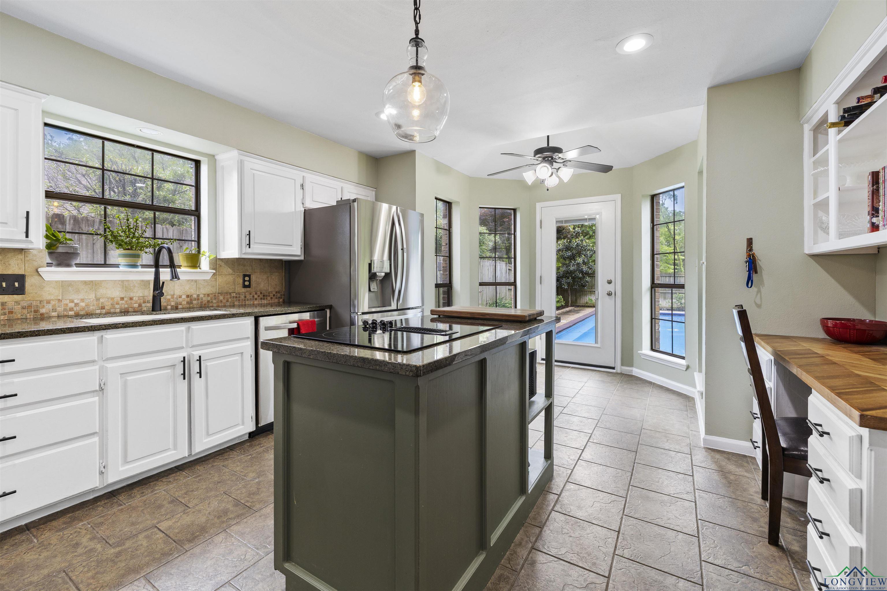 1110 Windsong Ln, Longview, Texas image 3