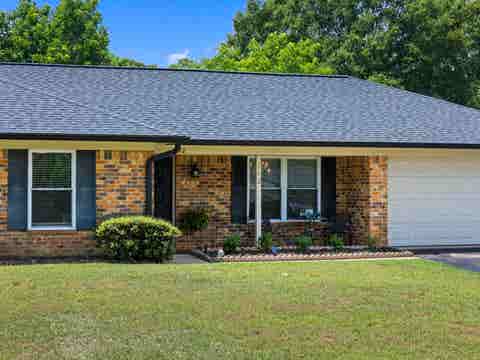 Homes For Sale - 142 Amy St<br/> Longview, TX 75605