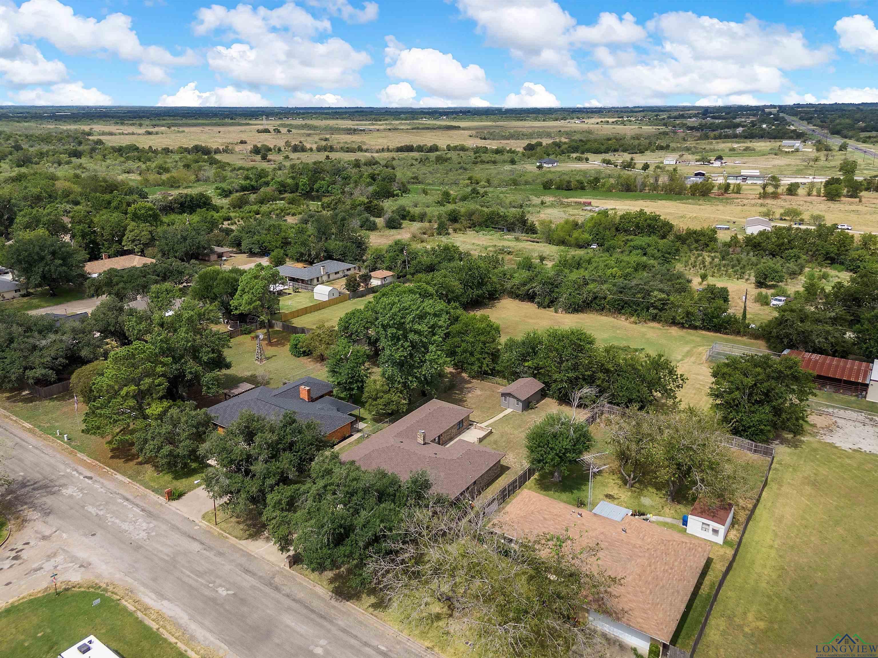 106 Willowcrest Street, Mexia, Texas image 34