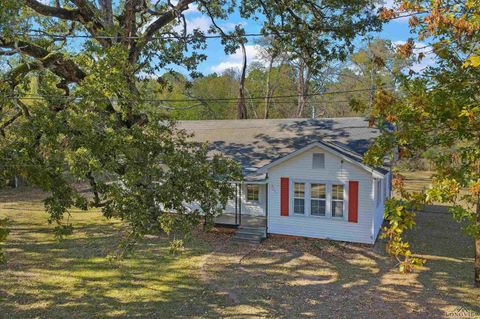 Homes For Sale - 2201 N Main St<br/> Gladewater, TX 75647