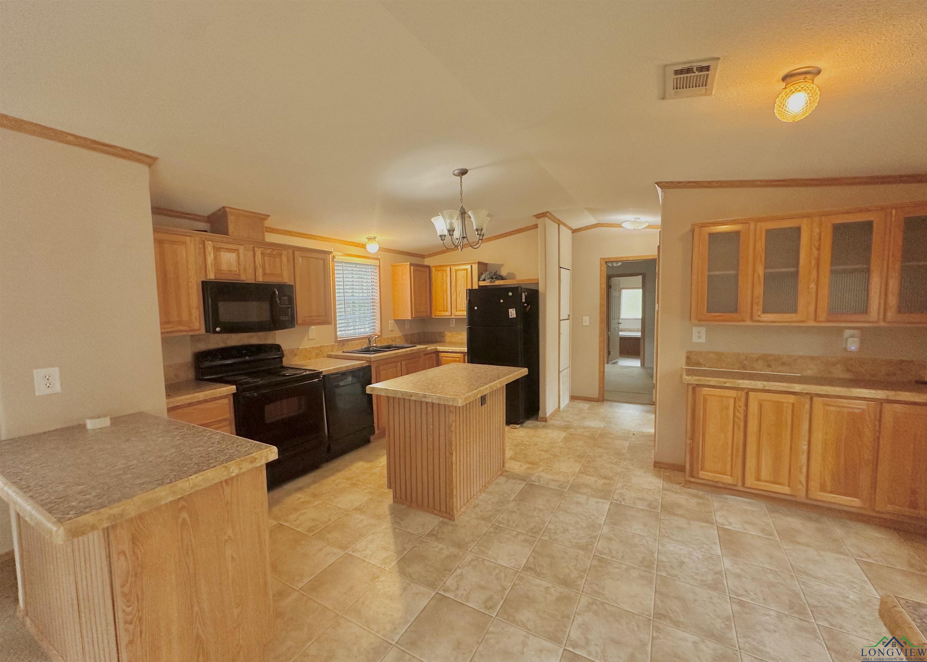 210 Walnut Drive, Harleton, Texas image 7