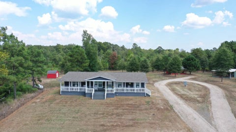 Mobile Home For Sale - 2924 Us Highway 59<br/> Jefferson, TX 75657