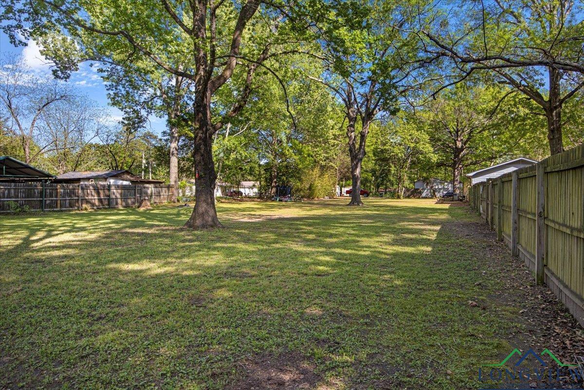 705 Bell St, Kilgore, Texas image 28