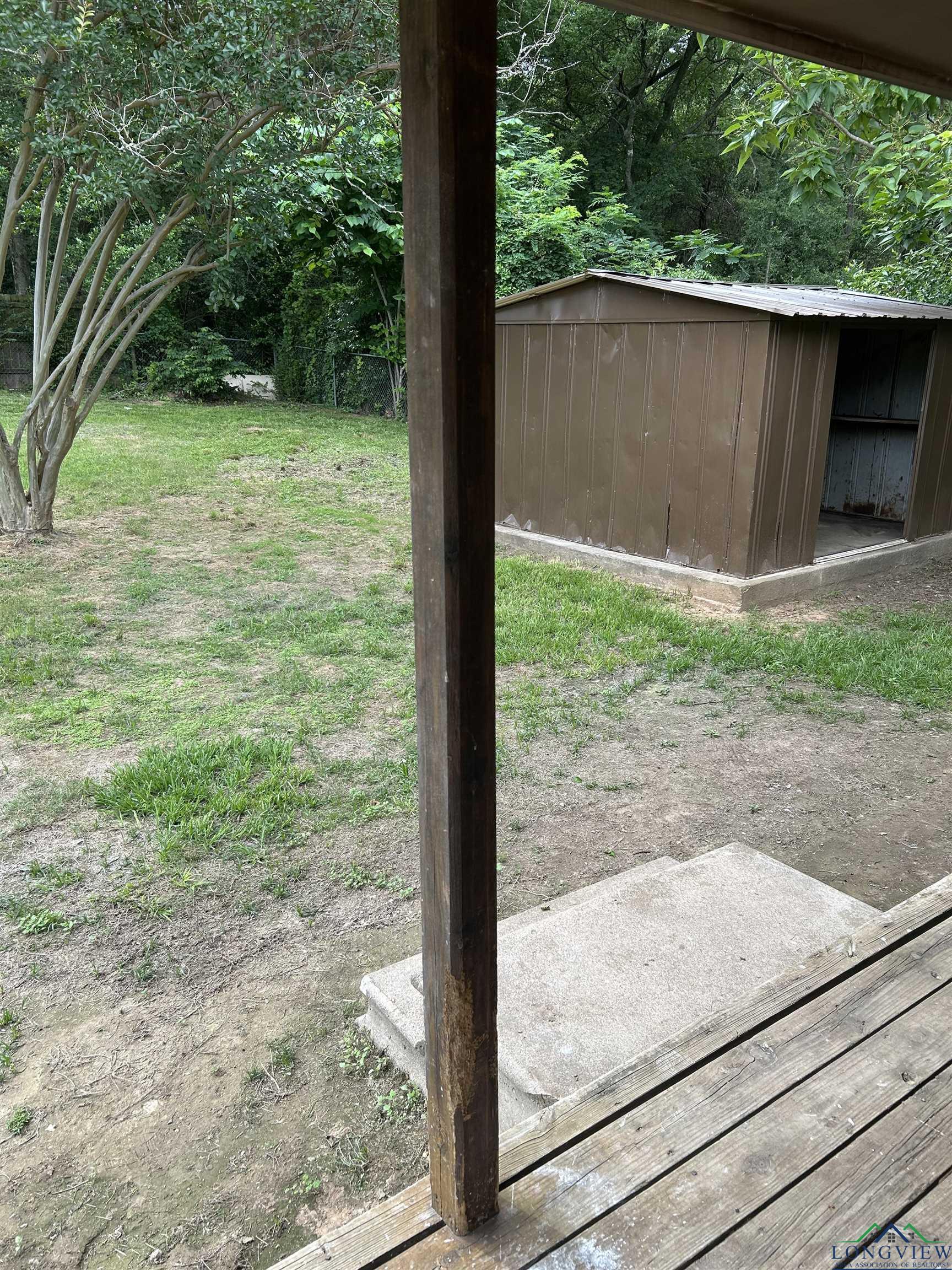 218 Lockhart St, Pittsburg, Texas image 18