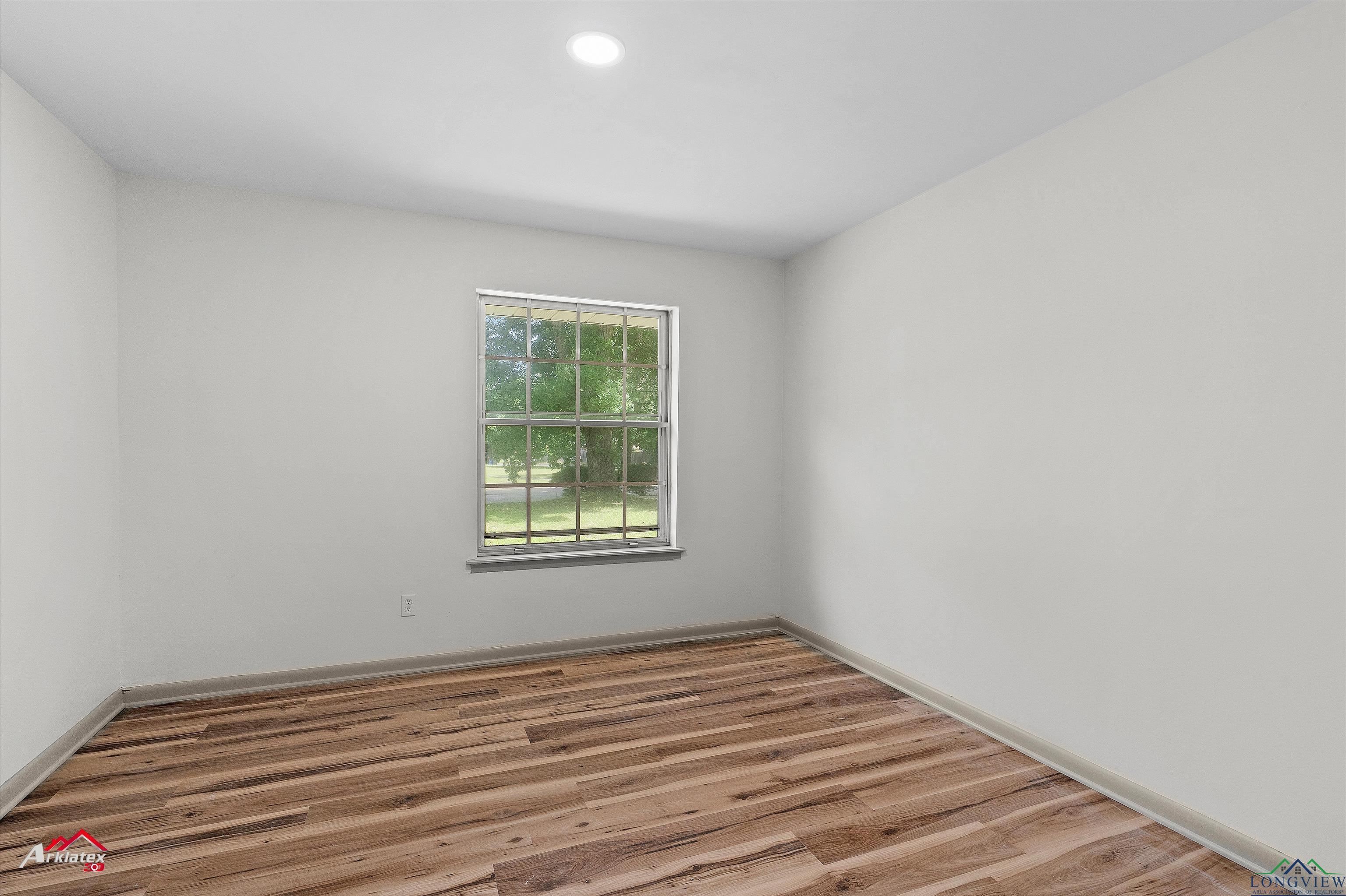 1001 Akin Dr, Longview, Texas image 16