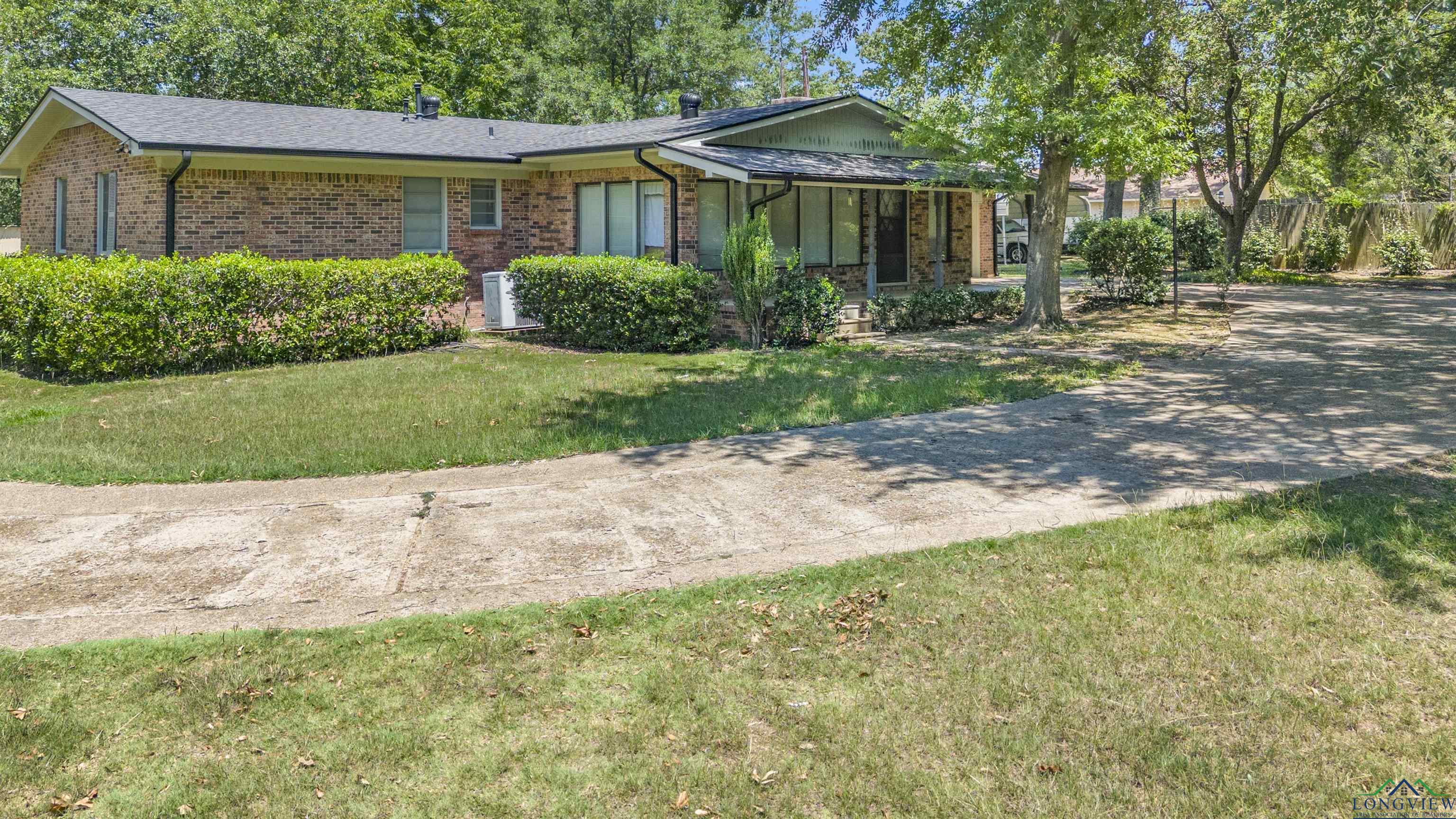 108 W Bingham, White Oak, Texas image 22