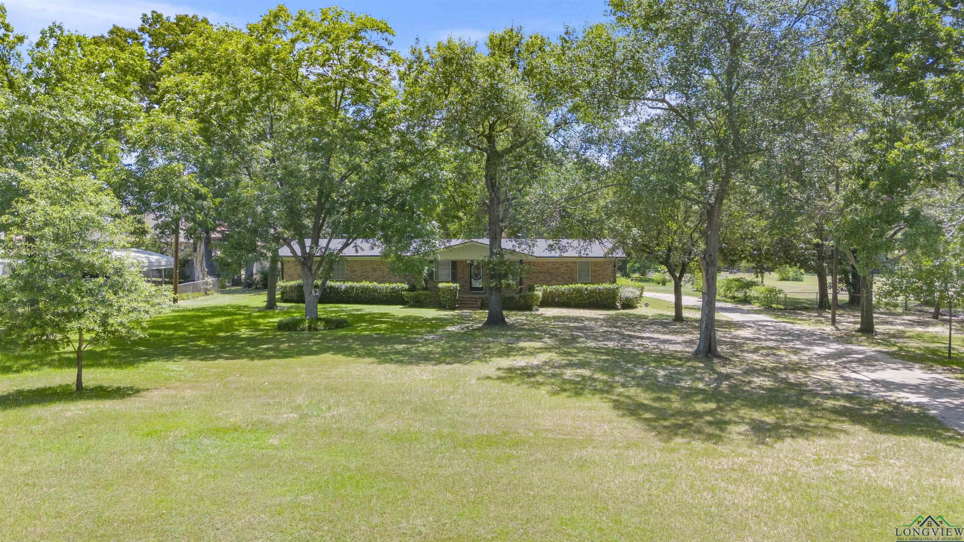 108 W Bingham, White Oak, Texas image 1