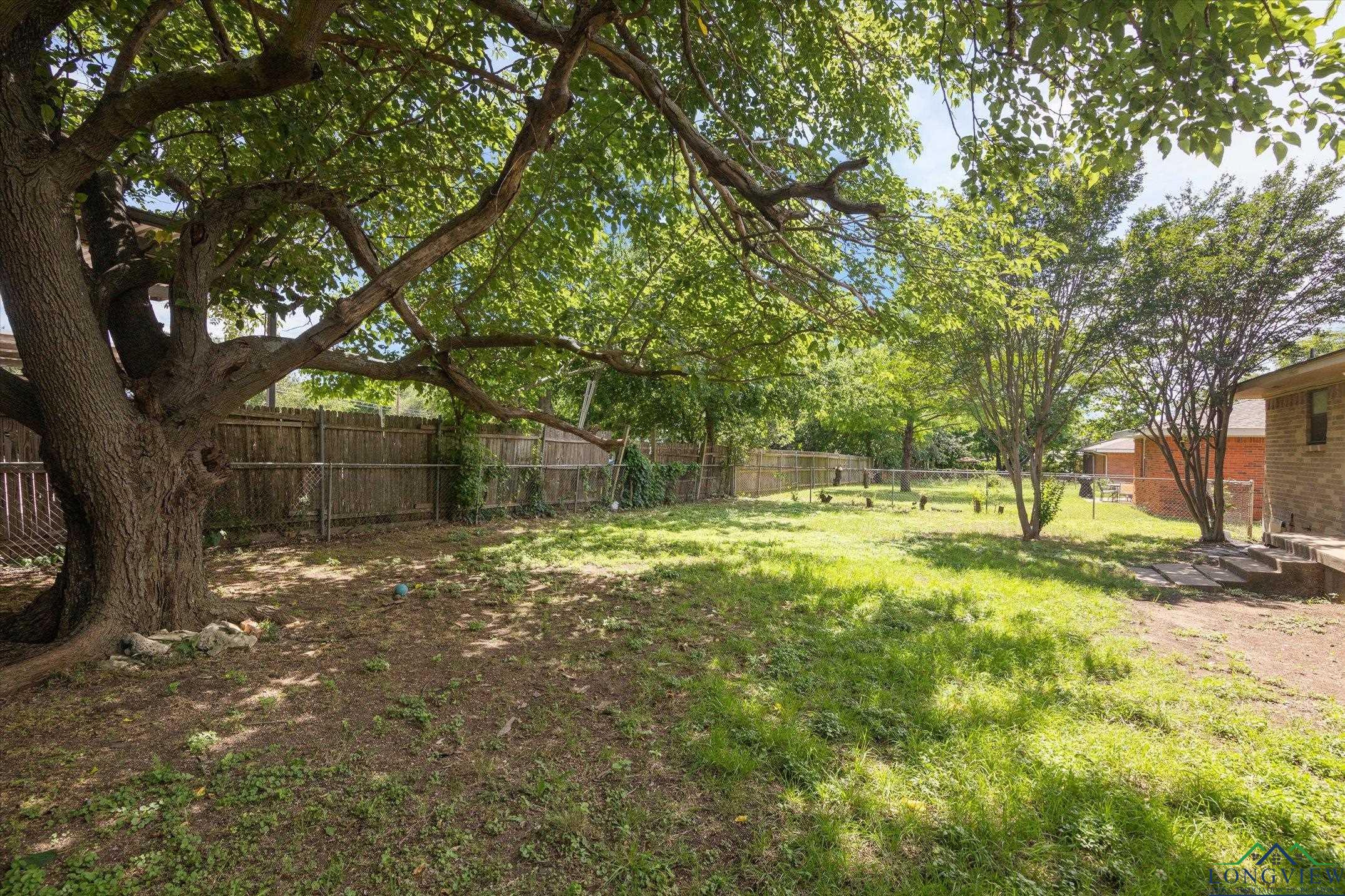 212 Cedar St, Cedar Hill, Texas image 24