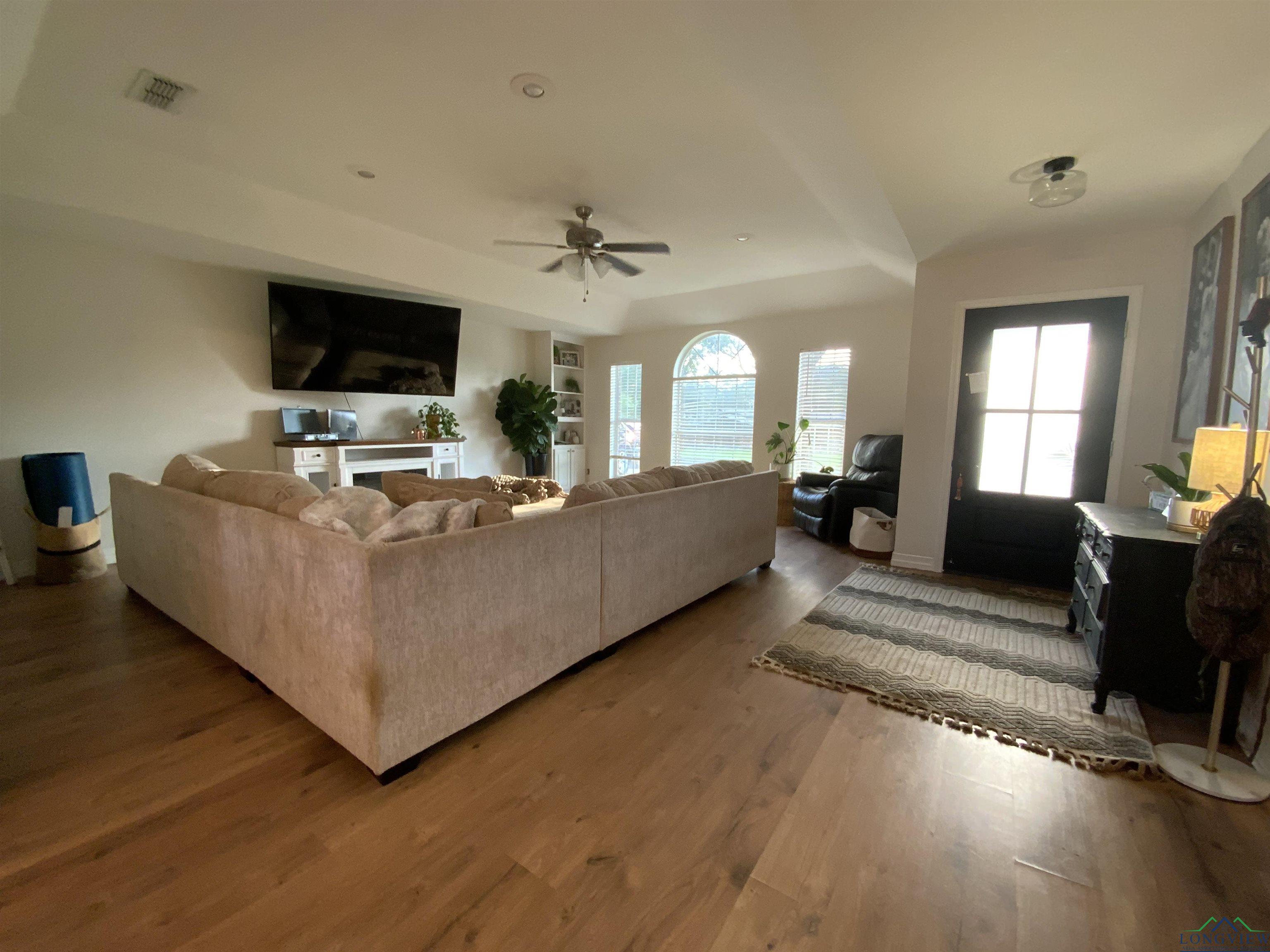 178 Oakwood Rd, Gladewater, Texas image 3