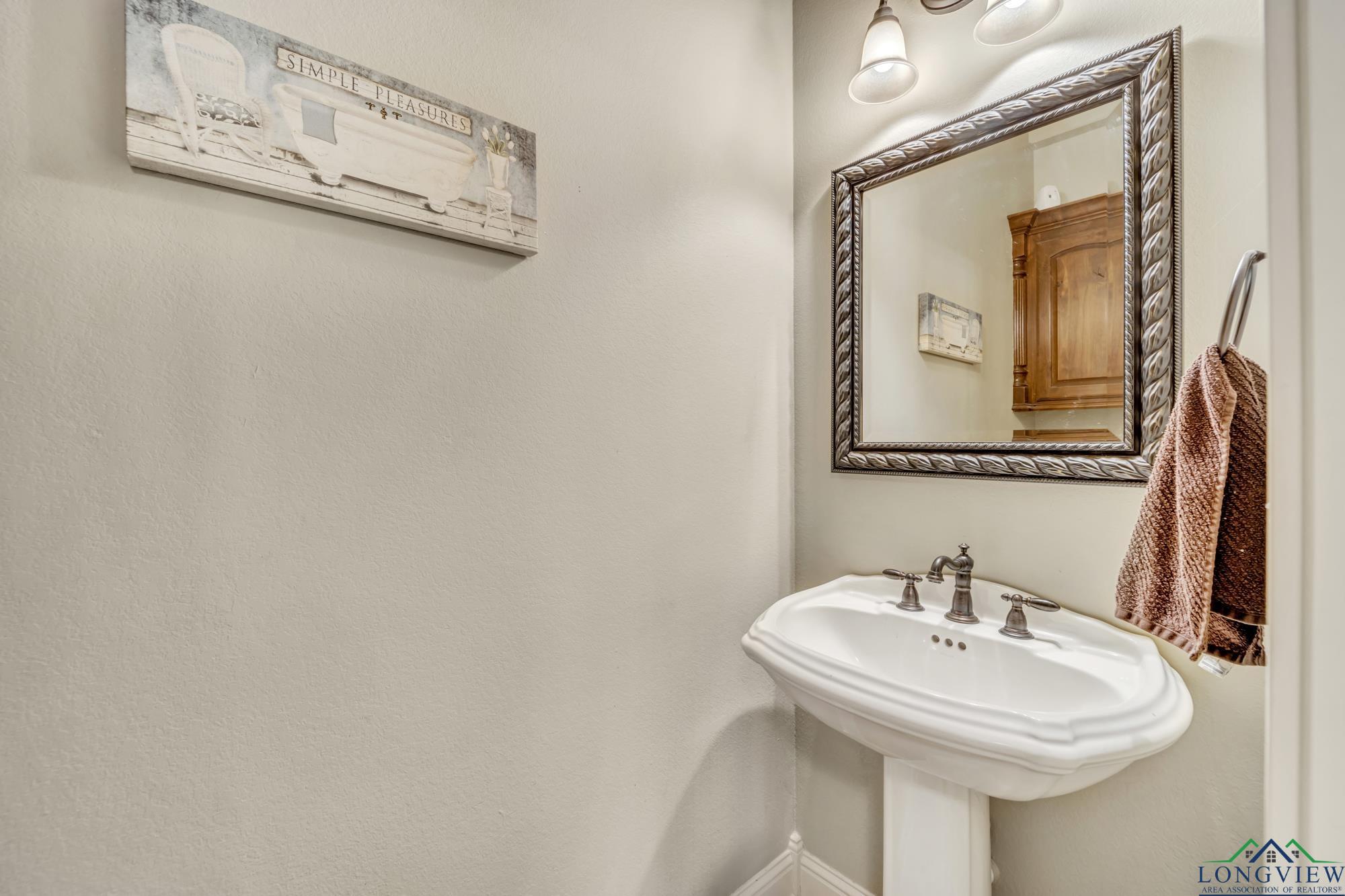 220 Cedar Ridge, Longview, Texas image 5