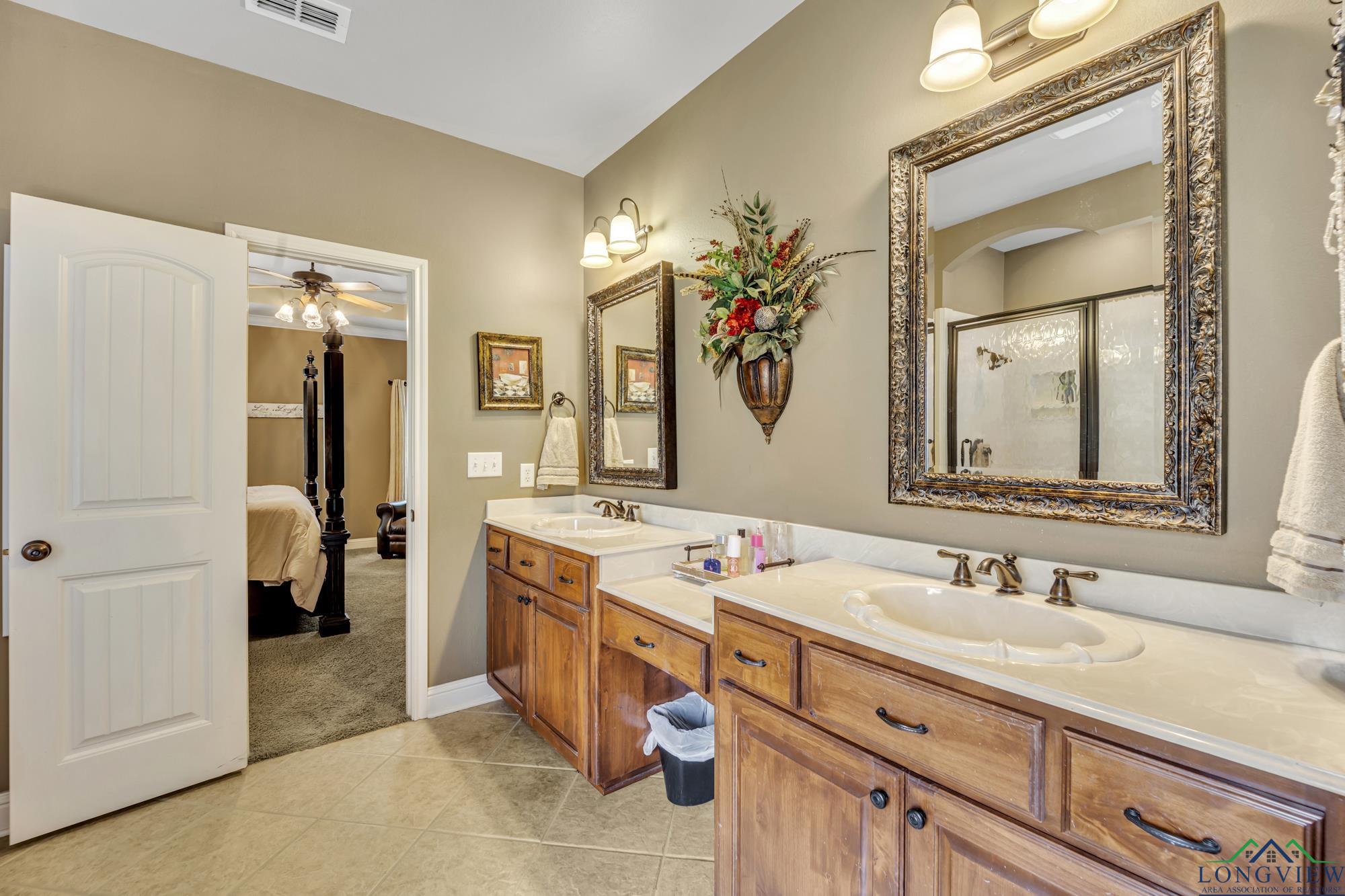 220 Cedar Ridge, Longview, Texas image 20