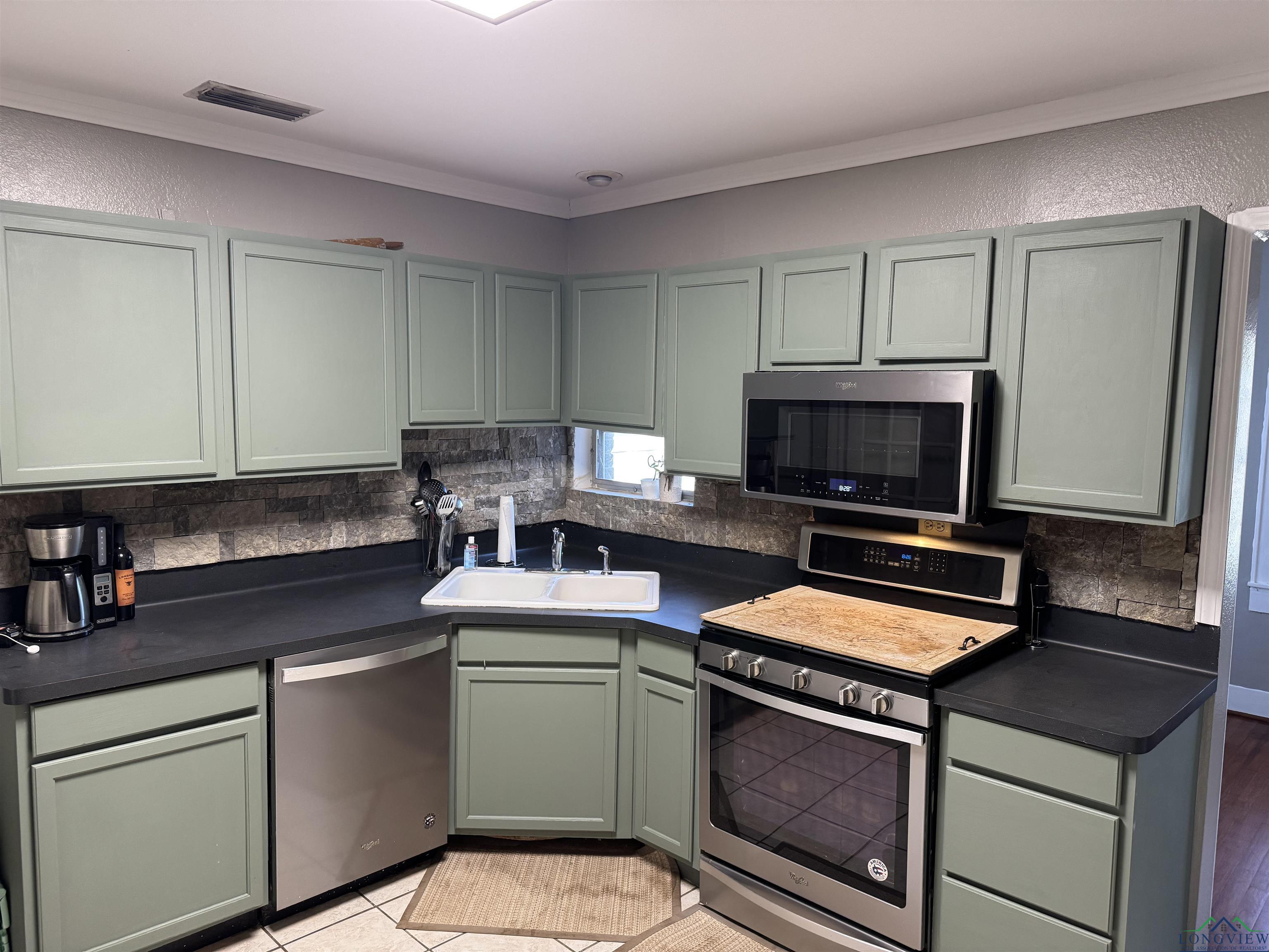 1705 Longview Drive, Henderson, New Mexico image 11