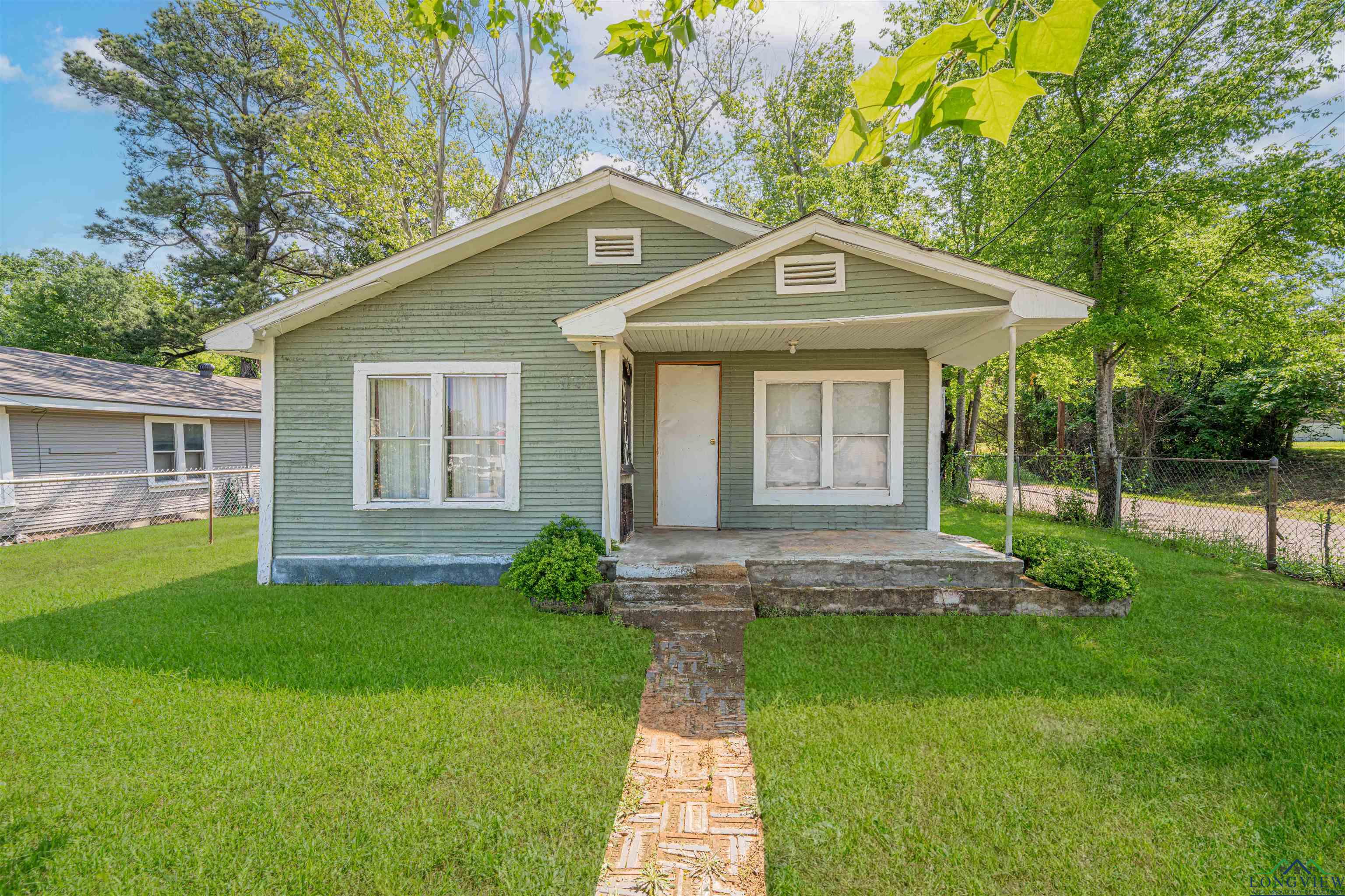 107 E Brandon St, Longview, Texas image 1