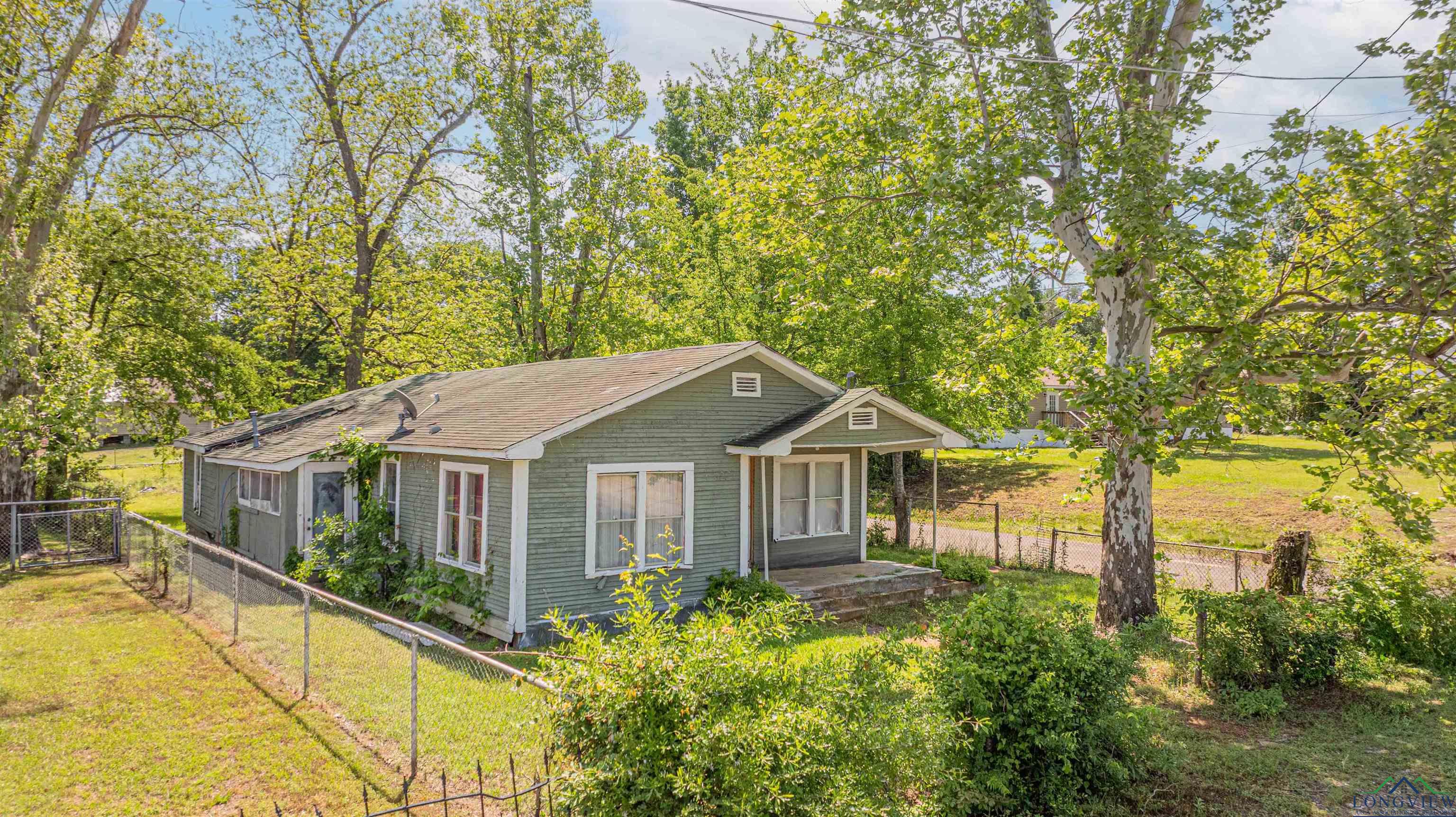 107 E Brandon St, Longview, Texas image 2