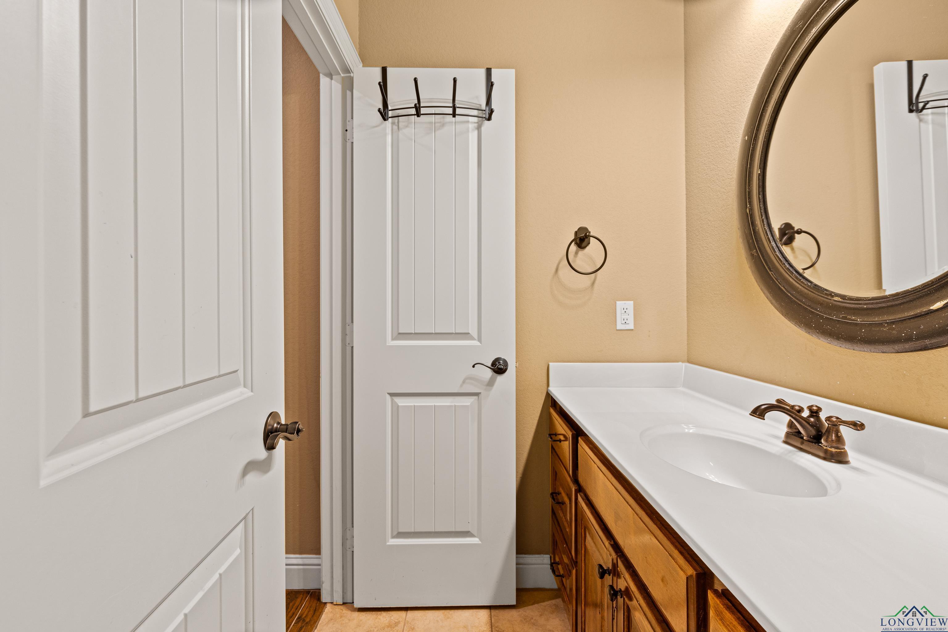 230 Ashbriar Ln, Longview, Texas image 38