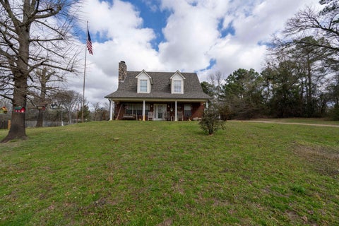 Homes For Sale - 997 Sycamore St<br/> Overton, TX 75662