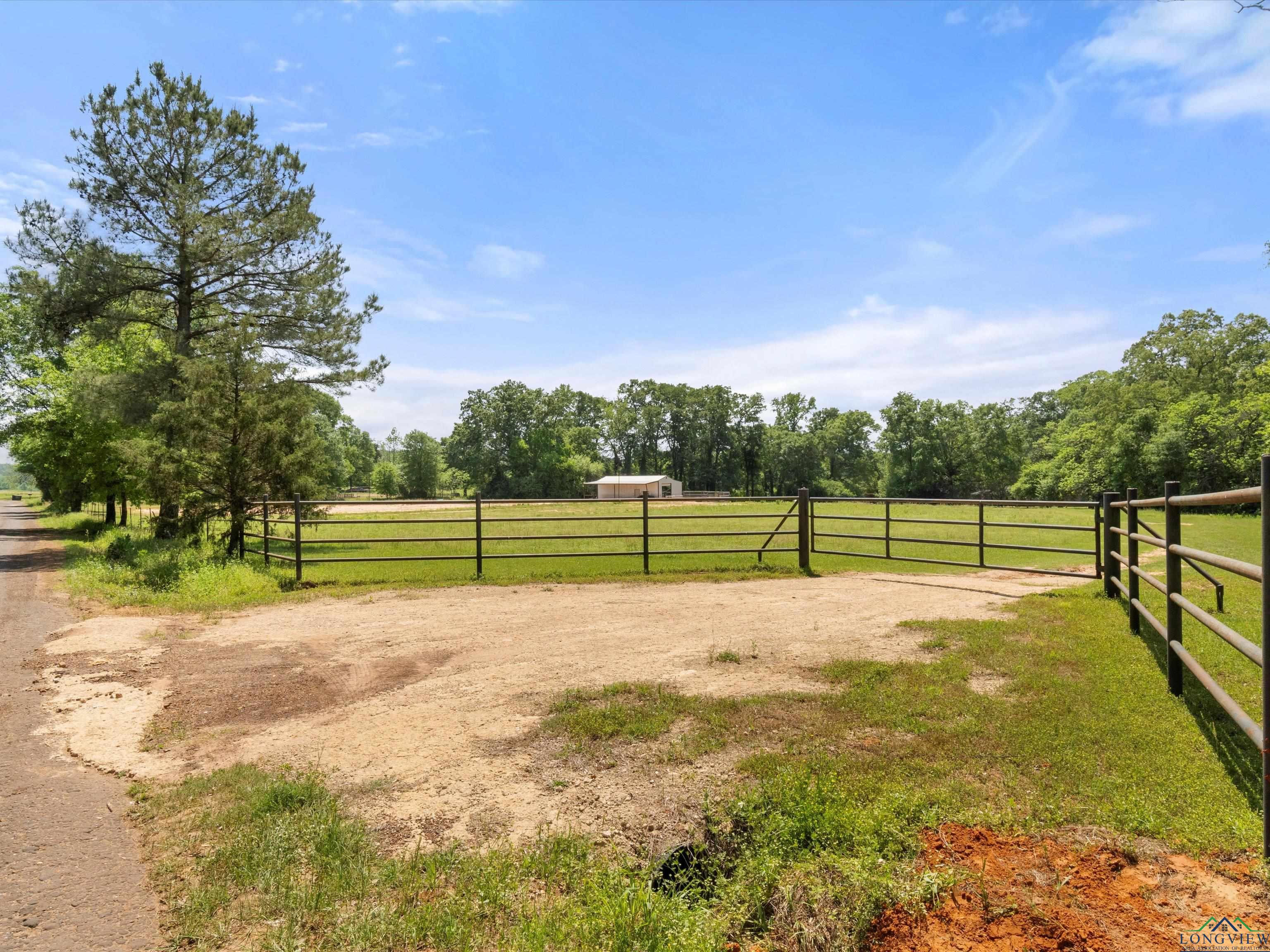 1137 Fm 2985, Hughes Springs, Texas image 30