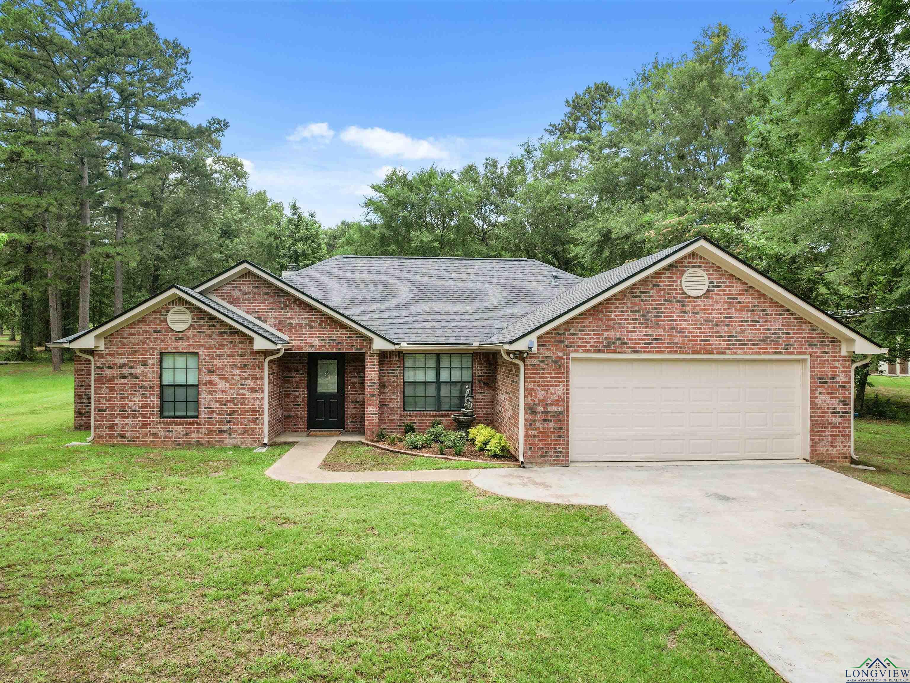 2015 W Lake Dr, Gladewater, Texas image 32