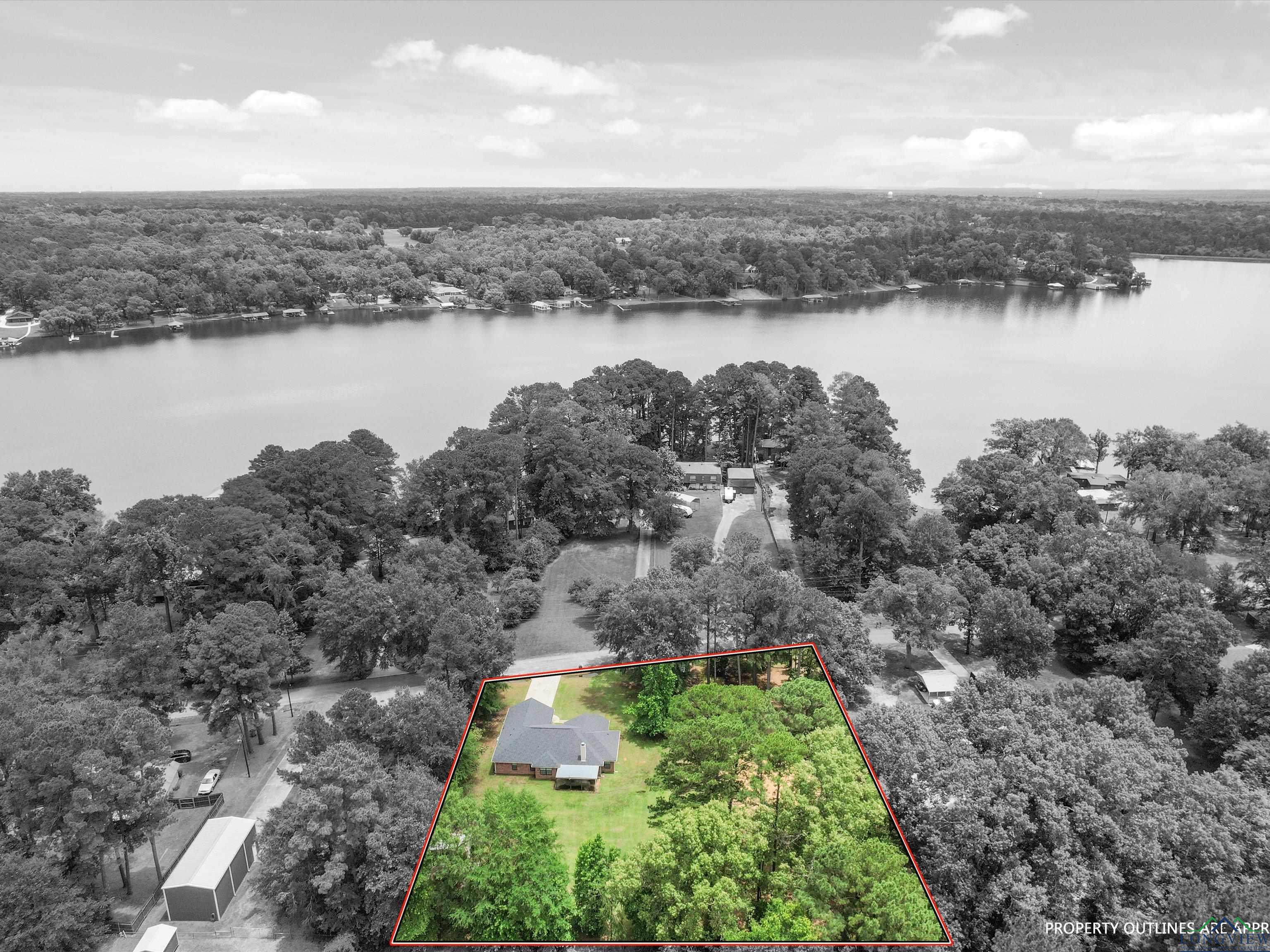 2015 W Lake Dr, Gladewater, Texas image 31