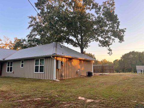 A home in Harleton