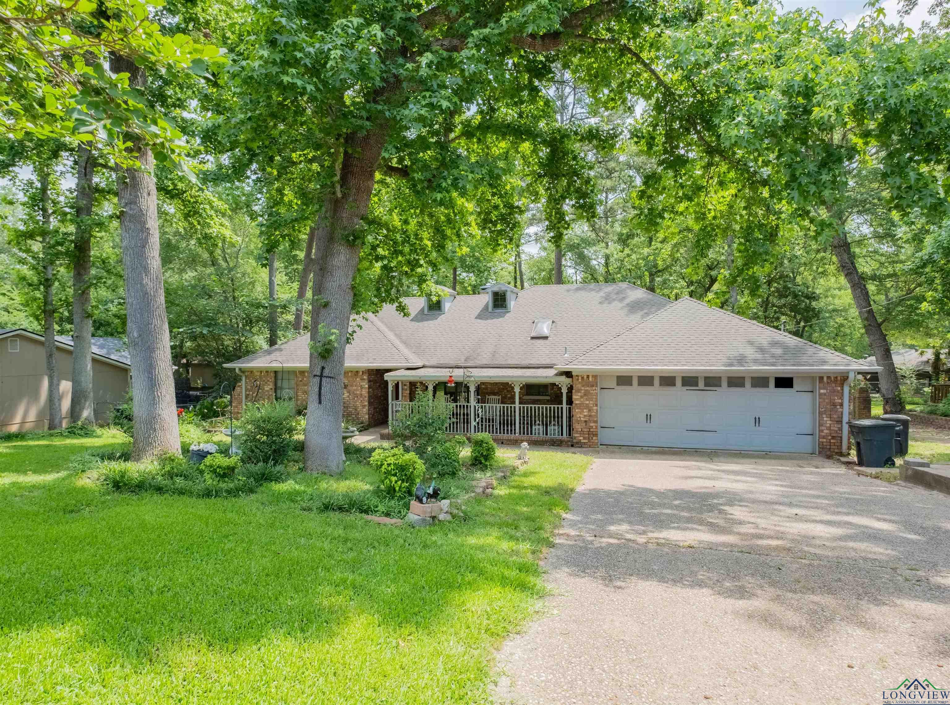 1511 Dolly Lane, Hideaway, Texas image 1