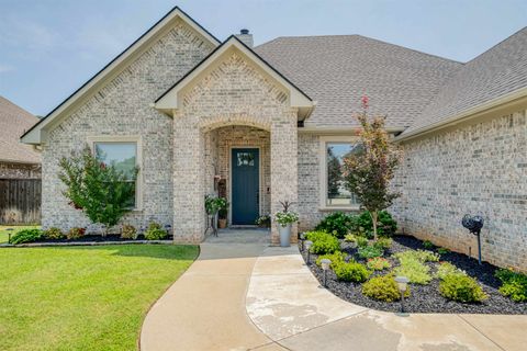 Homes For Sale - 3902 Gable Crest Lane<br/> Gregg County, Longview, TX 75605
