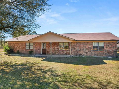 Homes For Sale - 1069 Lilac Lane<br/> Upshur County, Gilmer, TX 75645