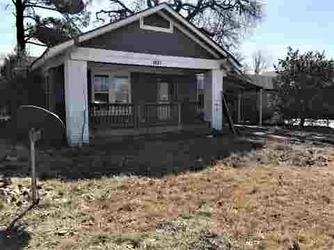 Homes For Sale - 1621 W 6th St<br/> Bowie County, Texarkana, TX 75503