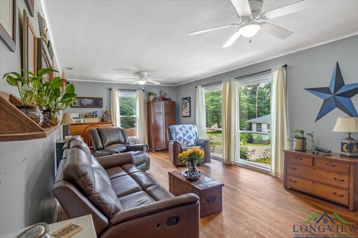 105 Brooksy St, Gilmer, Texas image 11